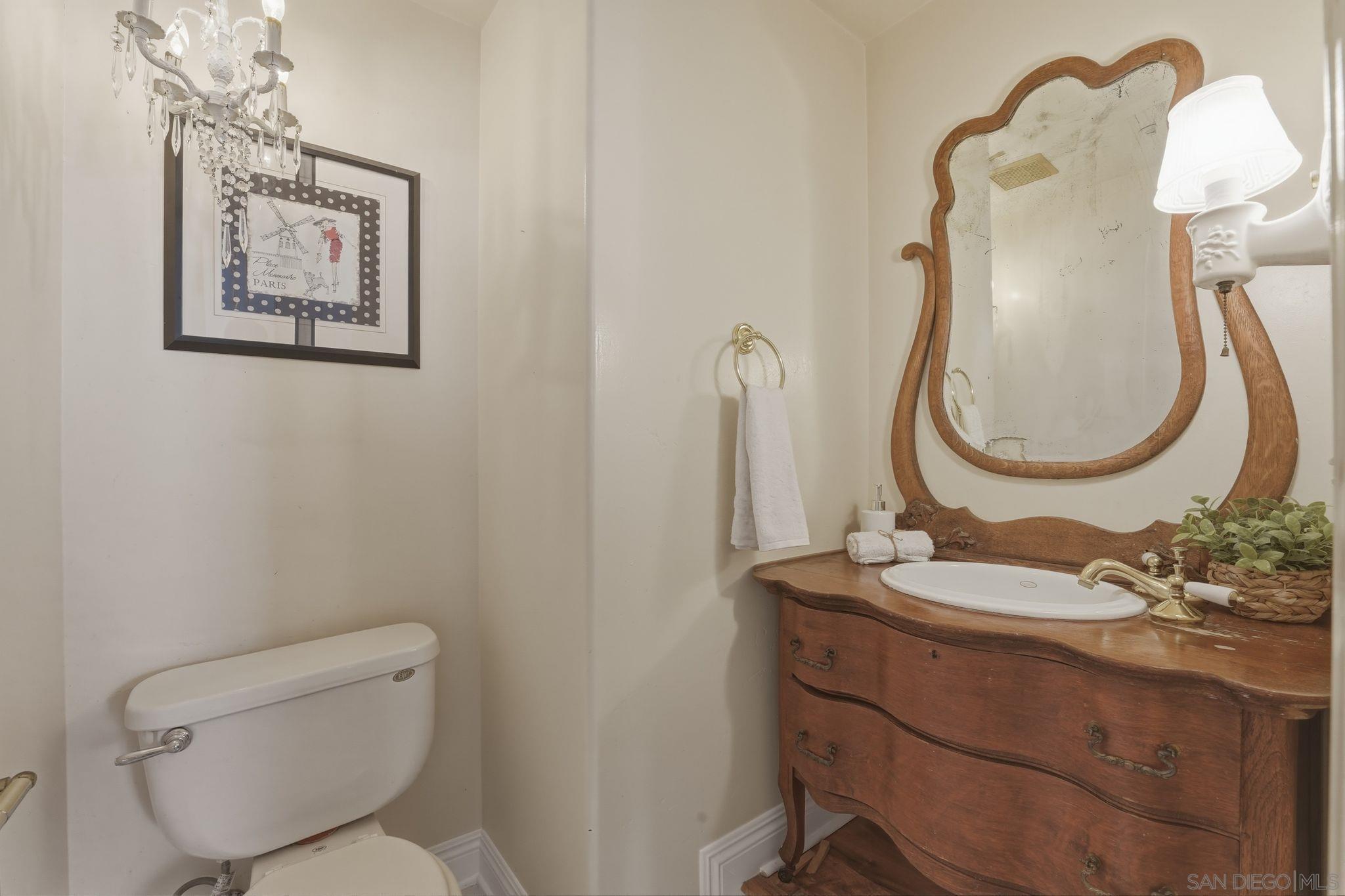 Detail Gallery Image 17 of 59 For 1650  Cuyamaca Ave, Spring Valley,  CA 91977 - 4 Beds | 4/1 Baths