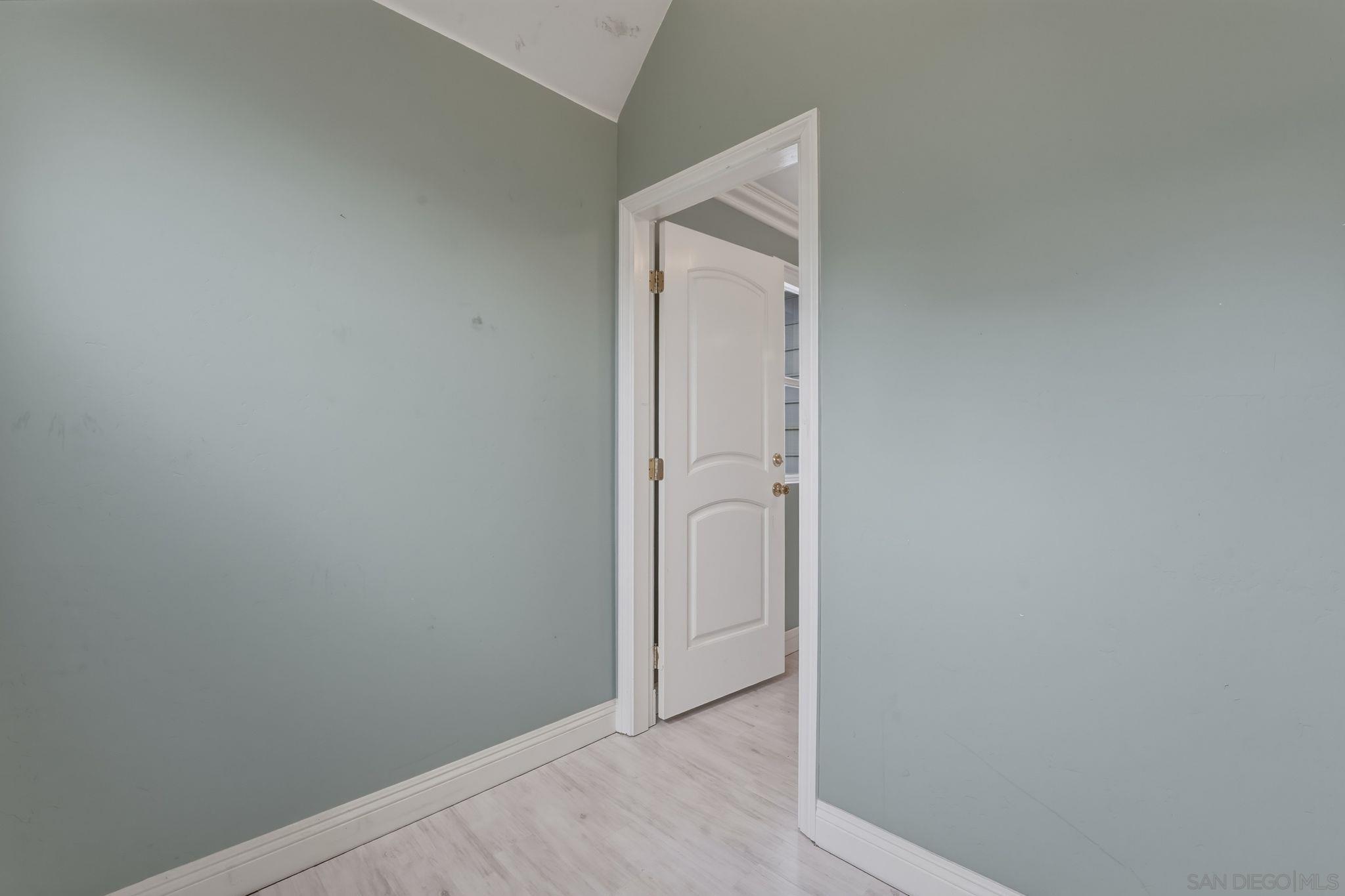 Detail Gallery Image 29 of 59 For 1650  Cuyamaca Ave, Spring Valley,  CA 91977 - 4 Beds | 4/1 Baths