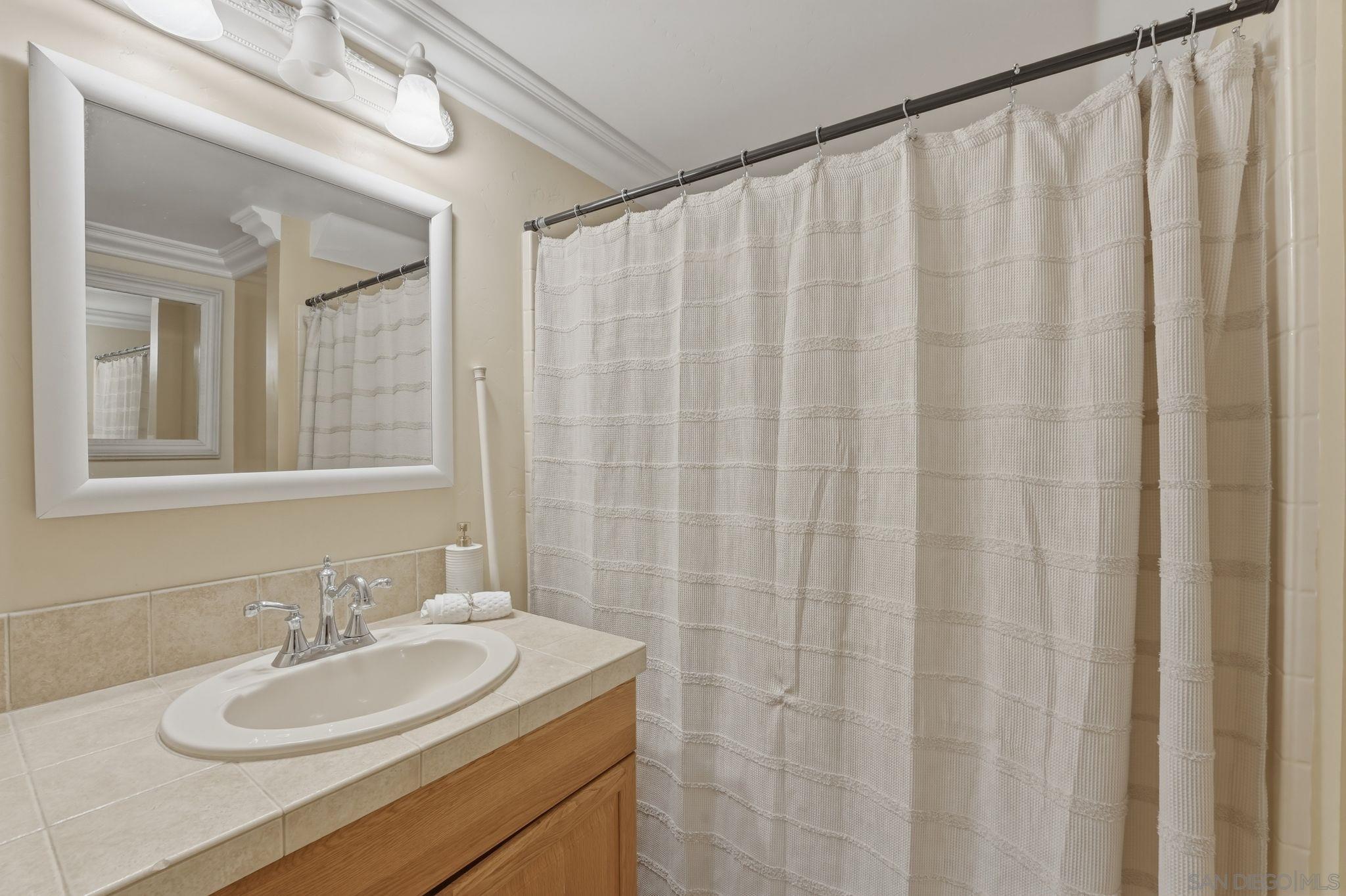 Detail Gallery Image 38 of 59 For 1650  Cuyamaca Ave, Spring Valley,  CA 91977 - 4 Beds | 4/1 Baths