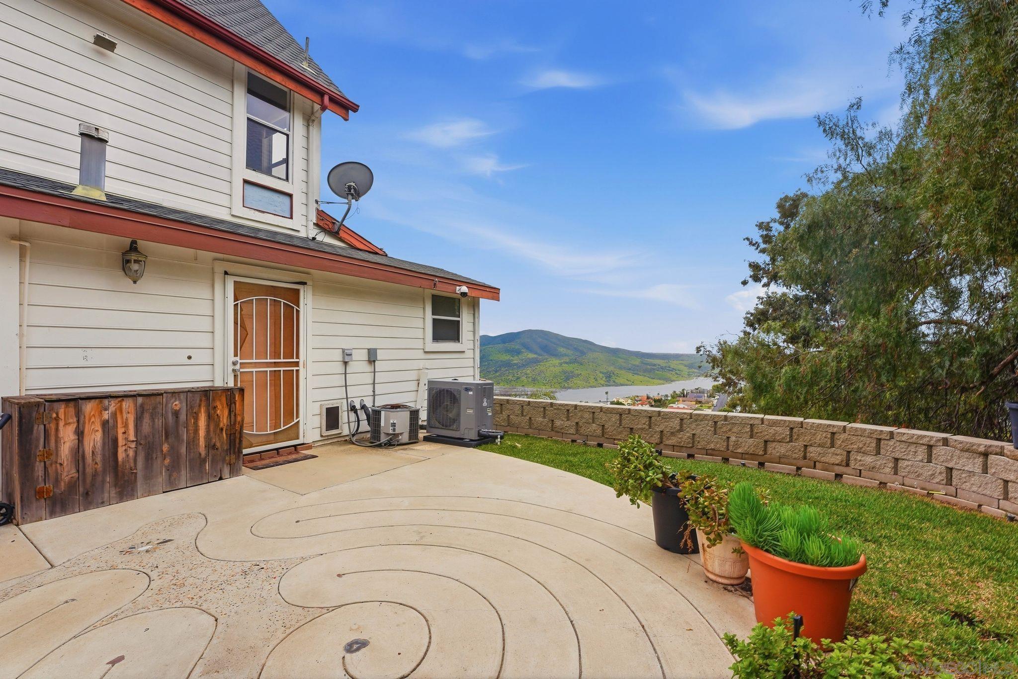 Detail Gallery Image 41 of 59 For 1650  Cuyamaca Ave, Spring Valley,  CA 91977 - 4 Beds | 4/1 Baths