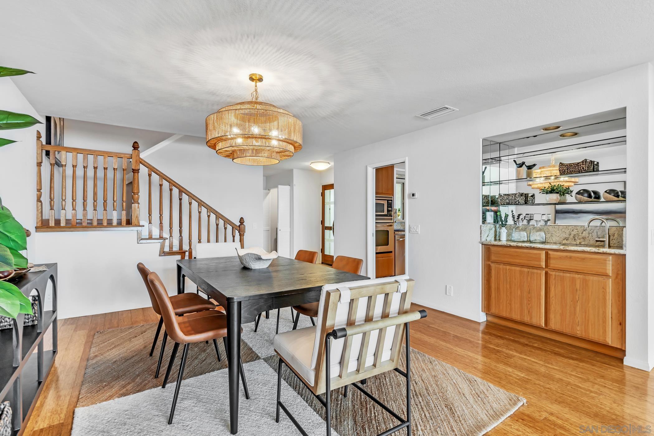 Detail Gallery Image 11 of 56 For 57  Tunapuna Ln, Coronado,  CA 92118 - 3 Beds | 3 Baths