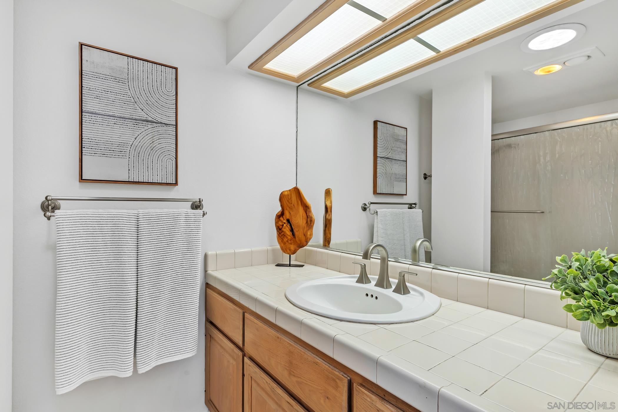 Detail Gallery Image 43 of 56 For 57  Tunapuna Ln, Coronado,  CA 92118 - 3 Beds | 3 Baths