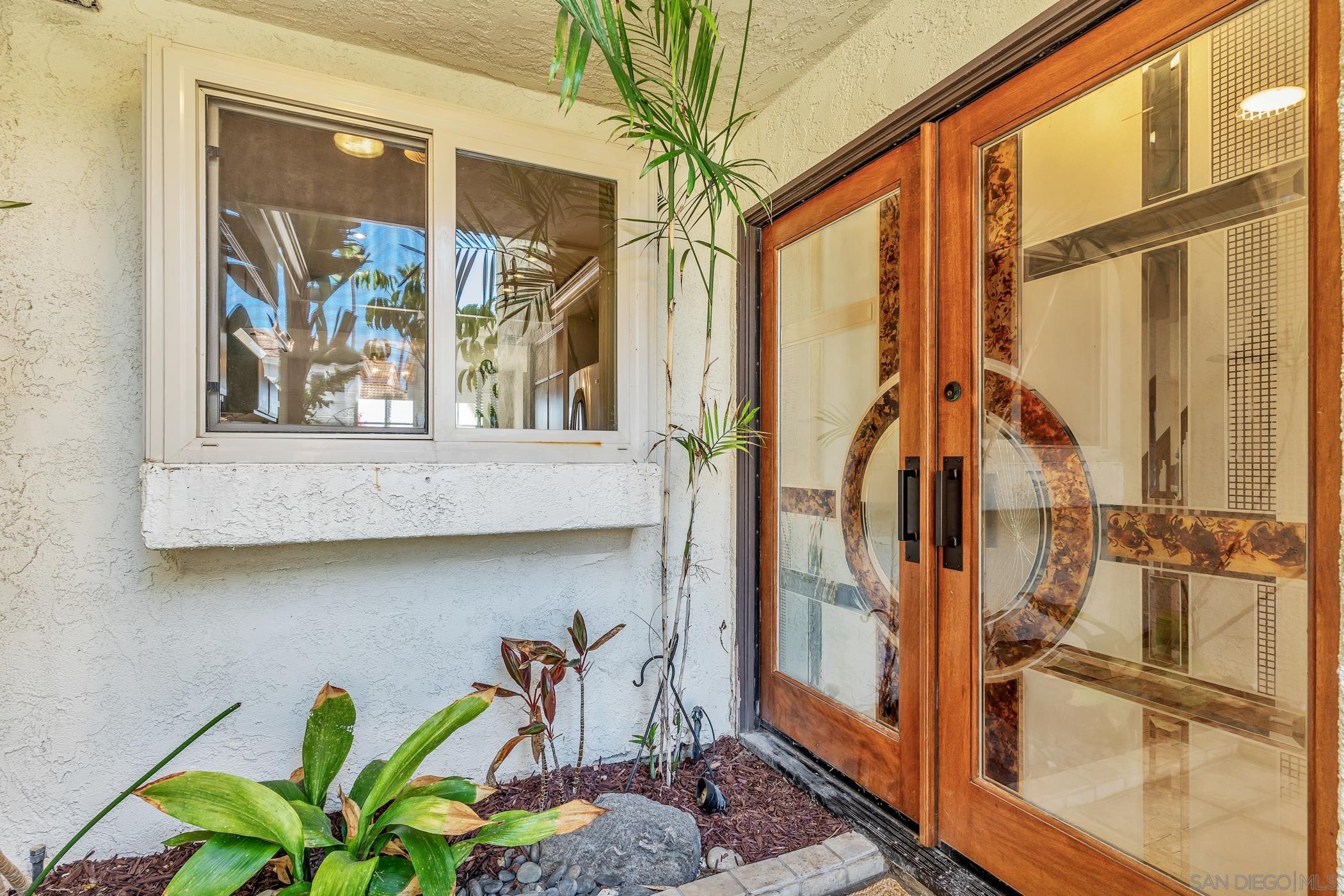 Detail Gallery Image 7 of 56 For 57  Tunapuna Ln, Coronado,  CA 92118 - 3 Beds | 3 Baths
