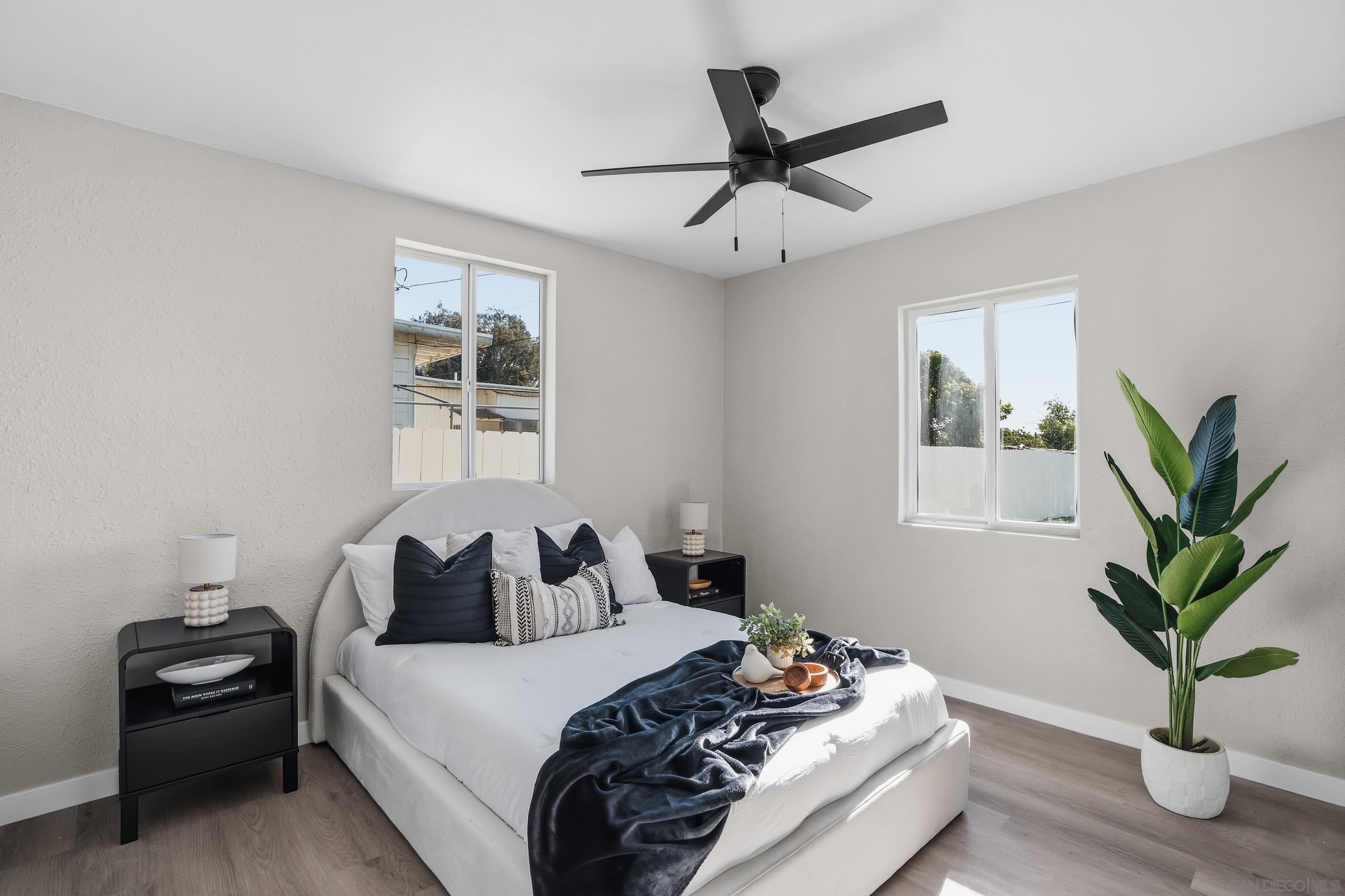 Detail Gallery Image 4 of 15 For 4647  F St, San Diego,  CA 92102 - 2 Beds | 1 Baths