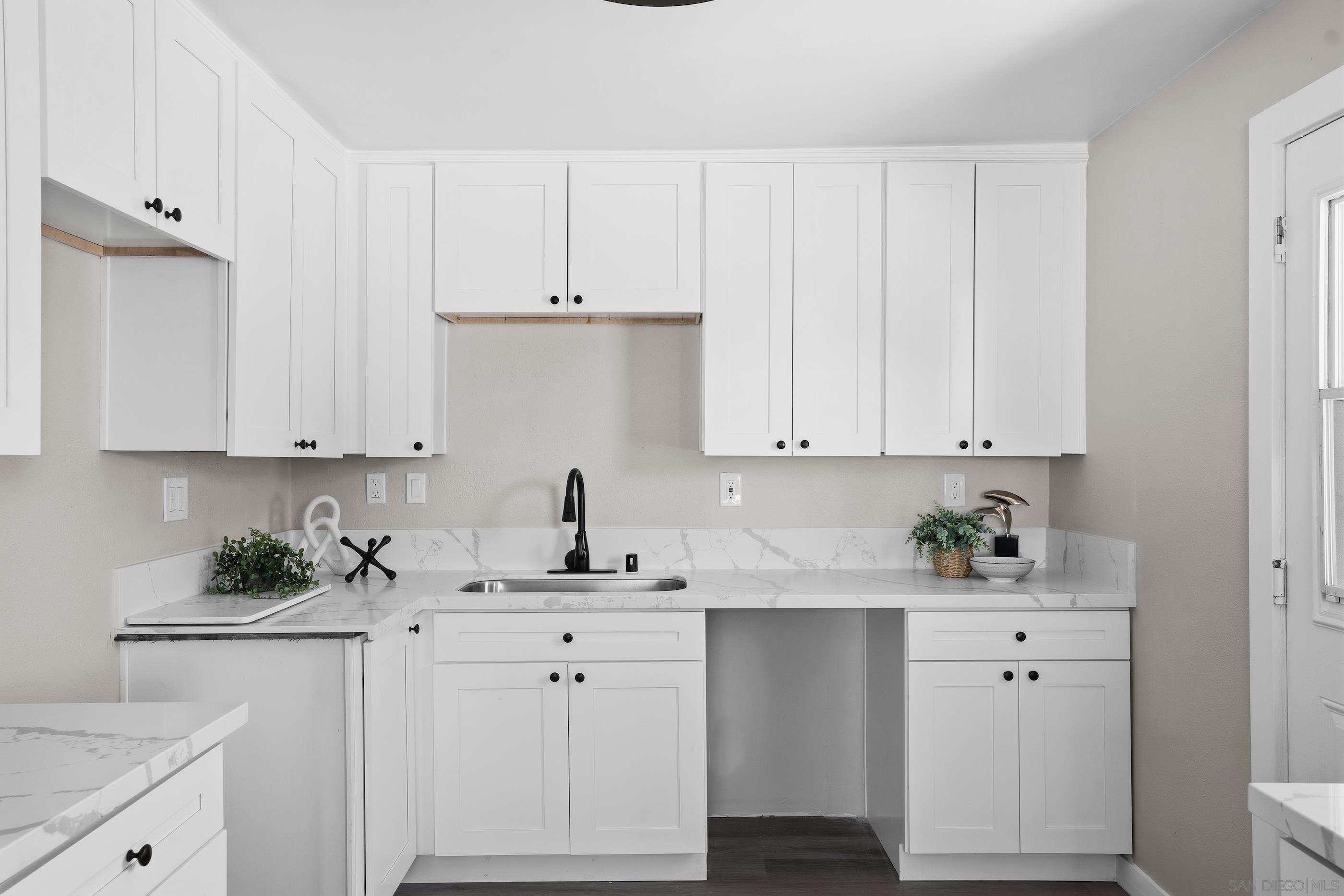 Detail Gallery Image 7 of 15 For 4647  F St, San Diego,  CA 92102 - 2 Beds | 1 Baths