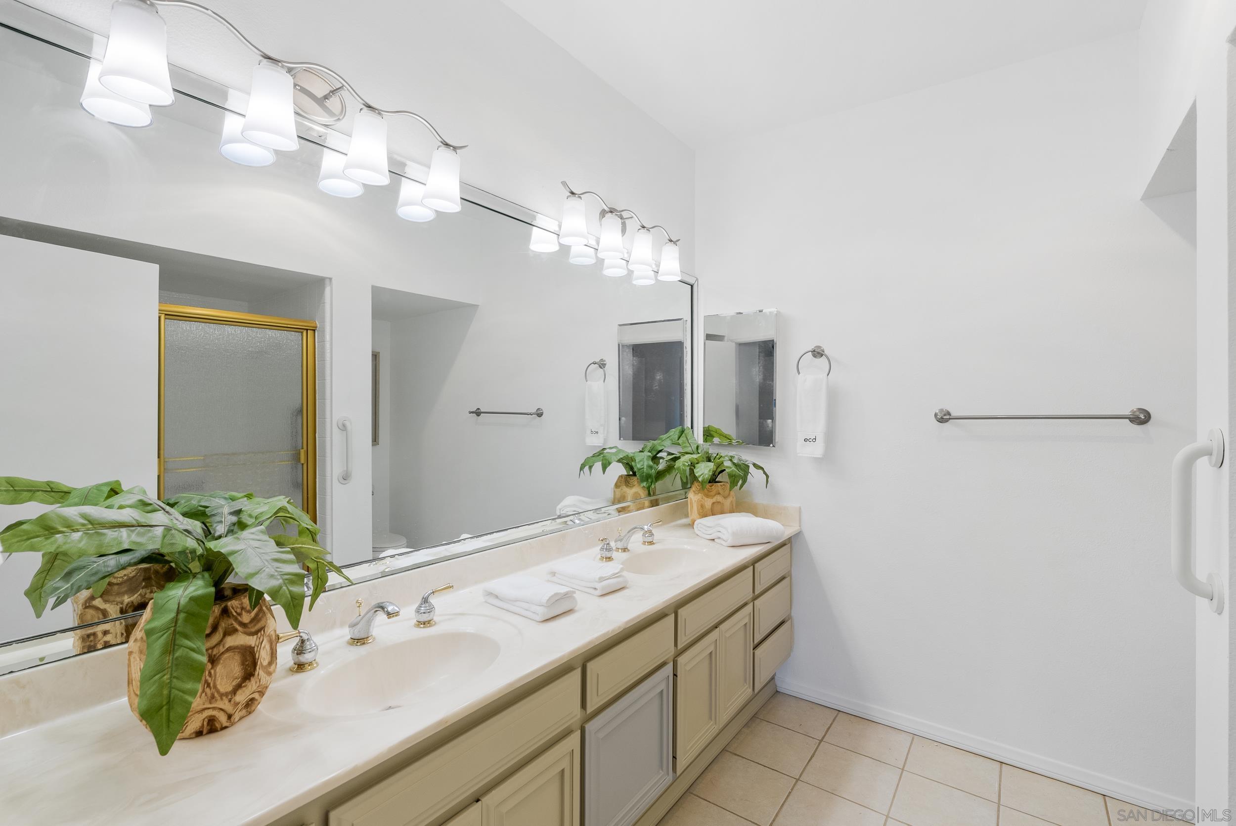 Detail Gallery Image 26 of 39 For 135 S S Sierra Ave  #6,  Solana Beach,  CA 92075 - 2 Beds | 2 Baths