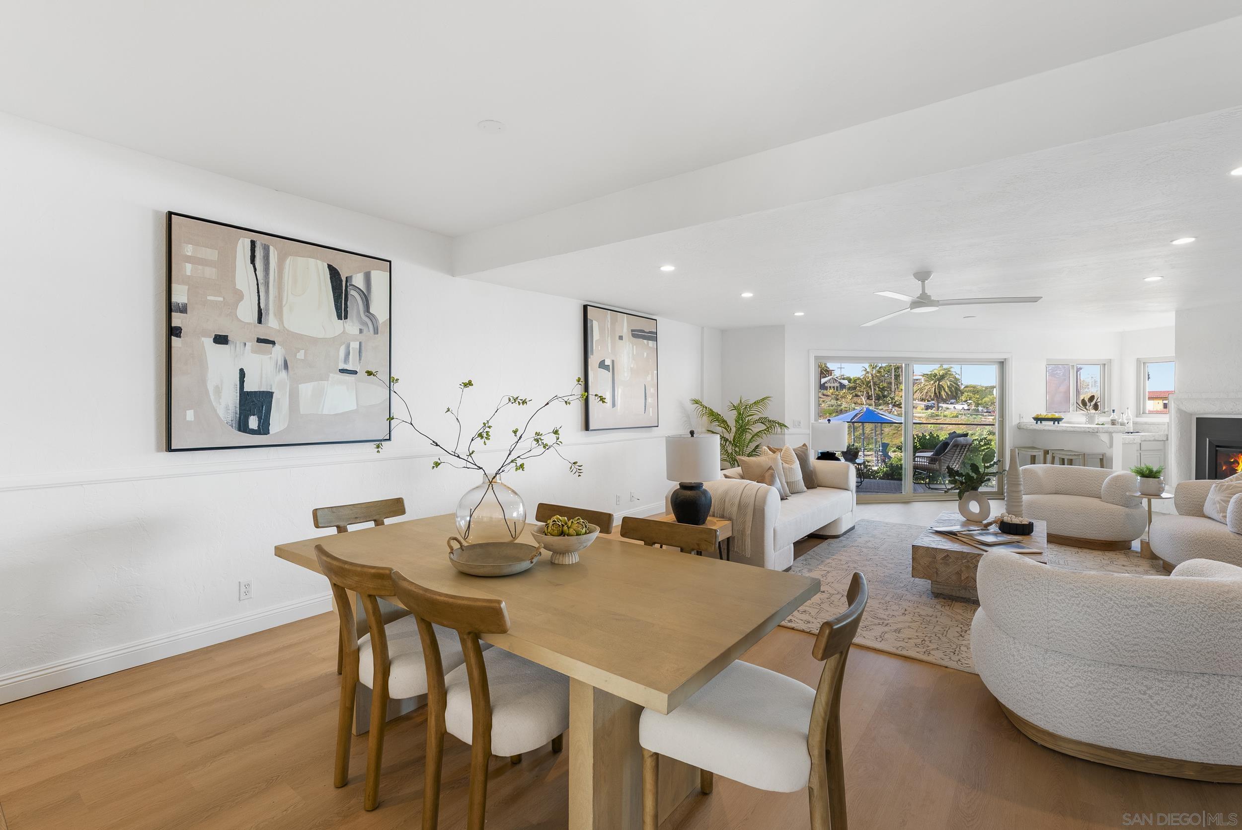 Detail Gallery Image 8 of 39 For 135 S S Sierra Ave  #6,  Solana Beach,  CA 92075 - 2 Beds | 2 Baths