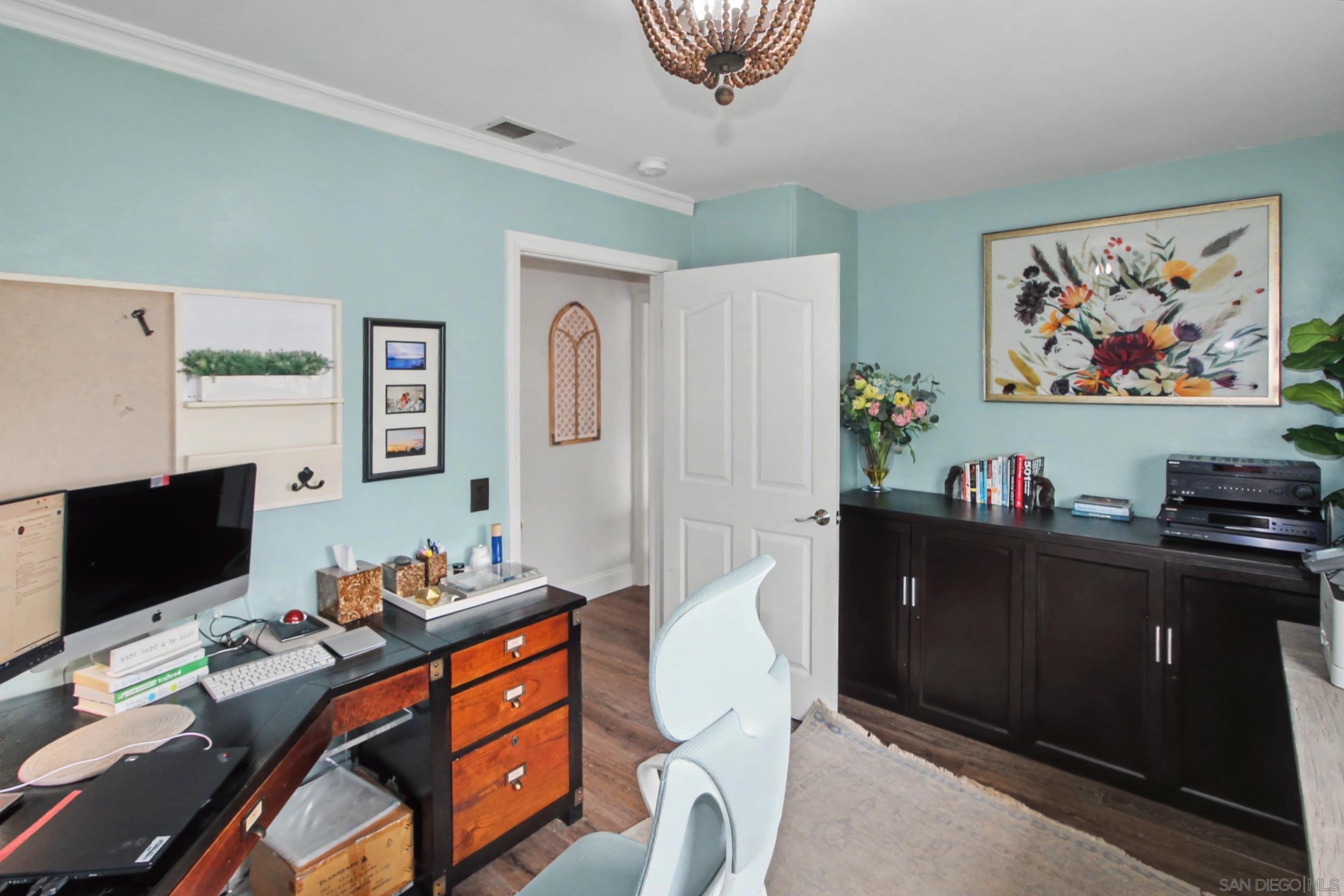 Detail Gallery Image 18 of 42 For 4045  via Los Padres, Oceanside,  CA 92057 - 4 Beds | 2 Baths