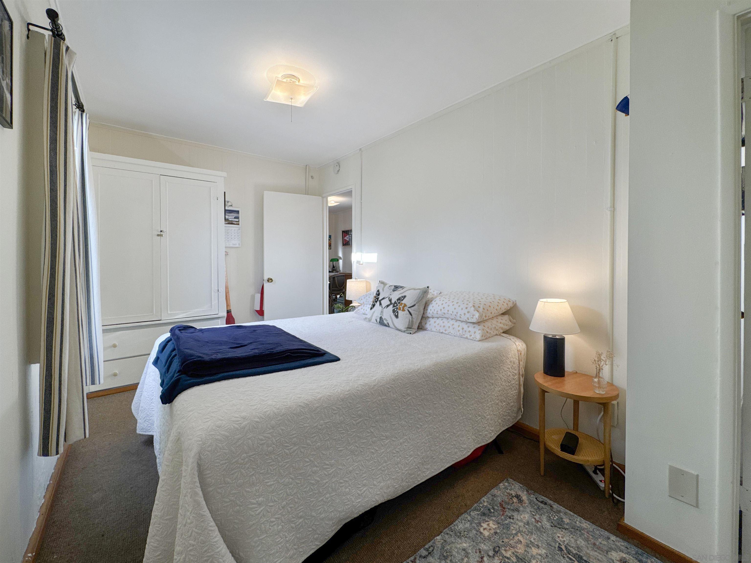 Detail Gallery Image 13 of 30 For 809  Sunset Ct, San Diego,  CA 92109 - 2 Beds | 1 Baths