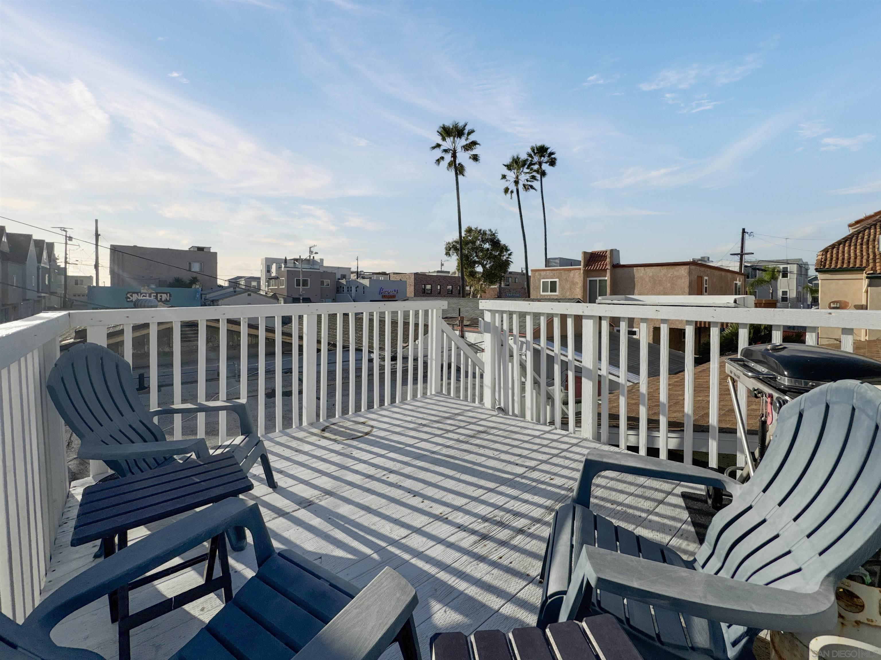 Detail Gallery Image 19 of 30 For 809  Sunset Ct, San Diego,  CA 92109 - 2 Beds | 1 Baths