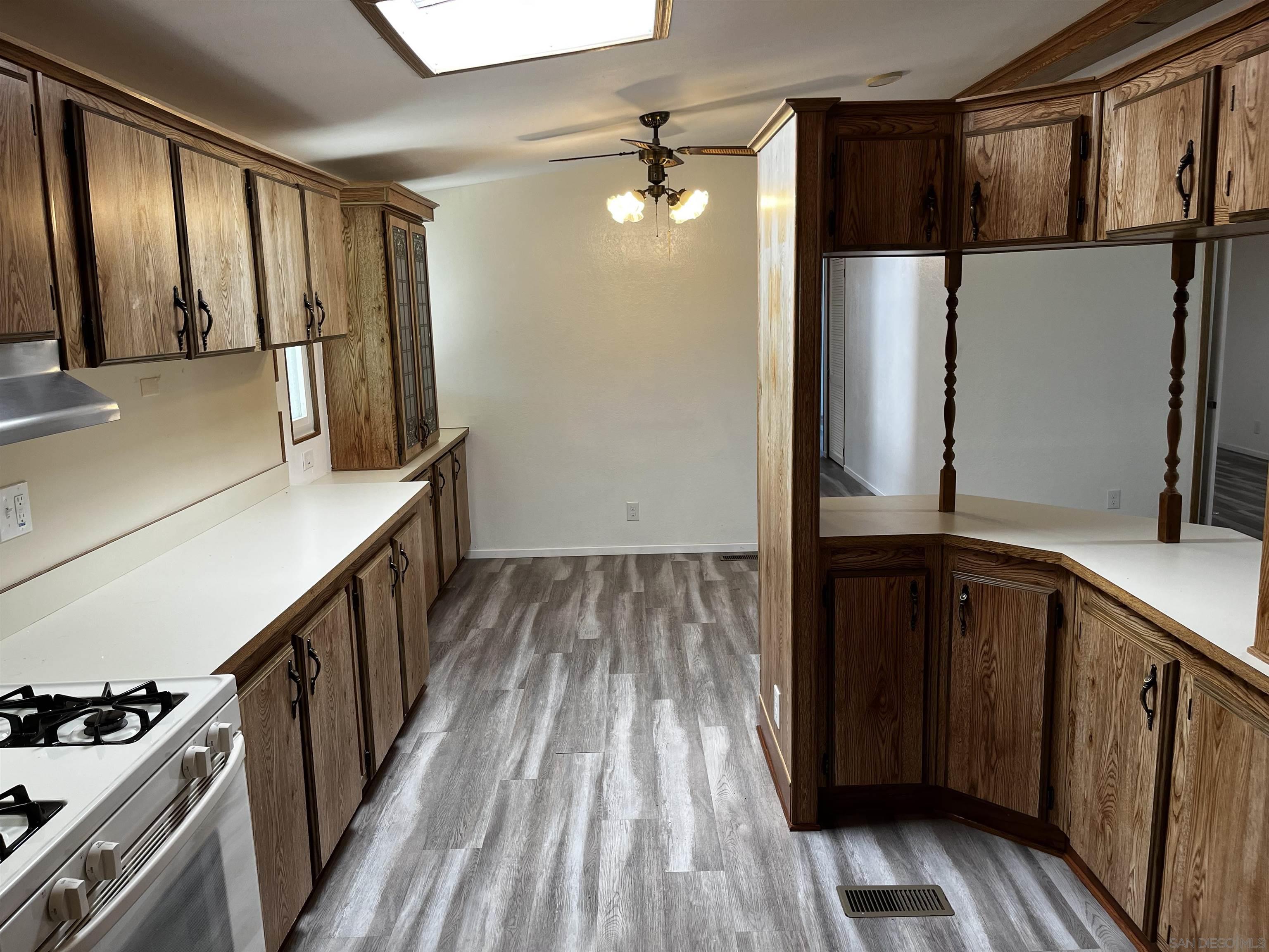 Detail Gallery Image 7 of 44 For 909  Richland Rd  #134,  San Marcos,  CA 92069 - 3 Beds | 2 Baths