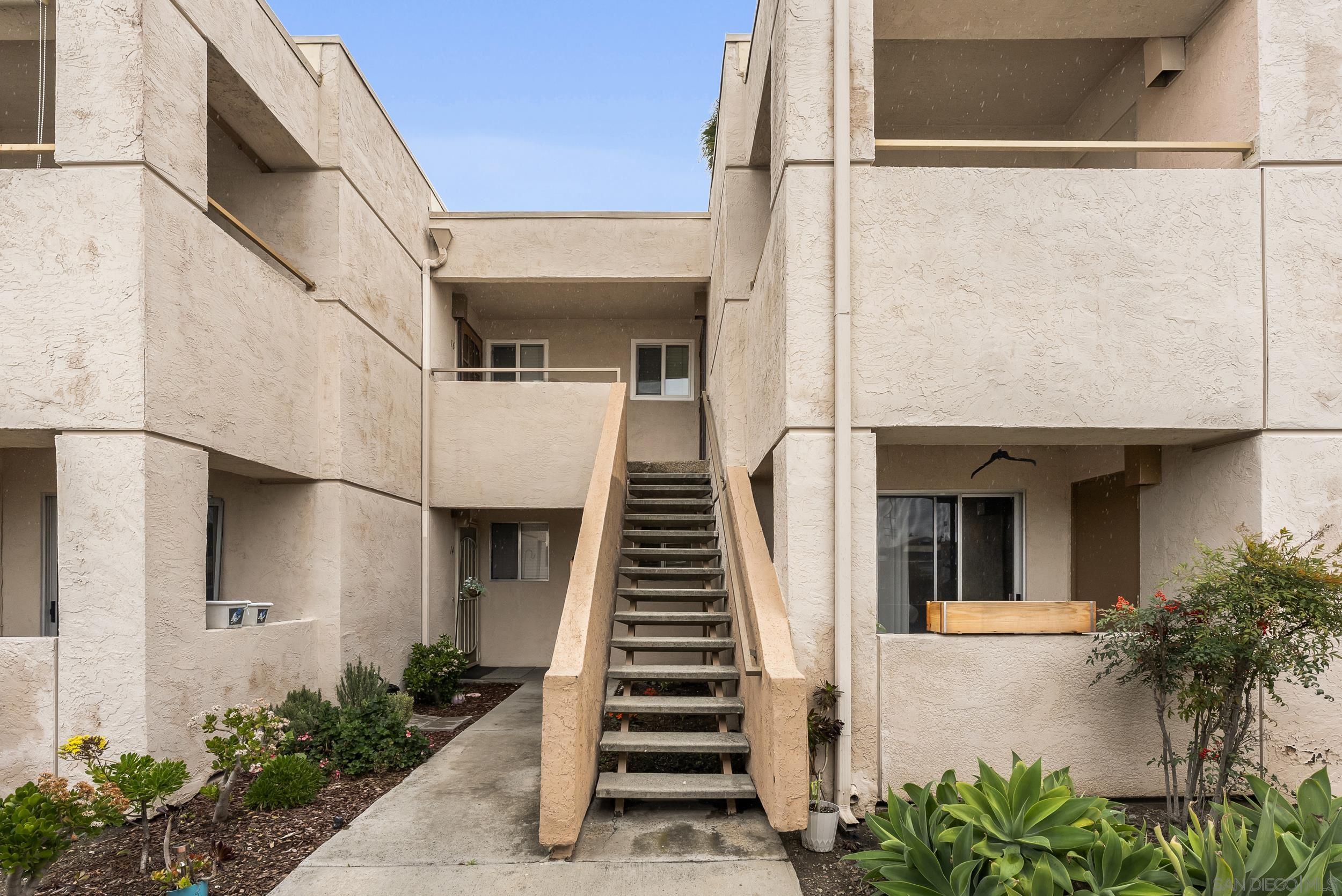 Detail Gallery Image 2 of 21 For 830  Broadway  #15,  El Cajon,  CA 92021 - 1 Beds | 1 Baths