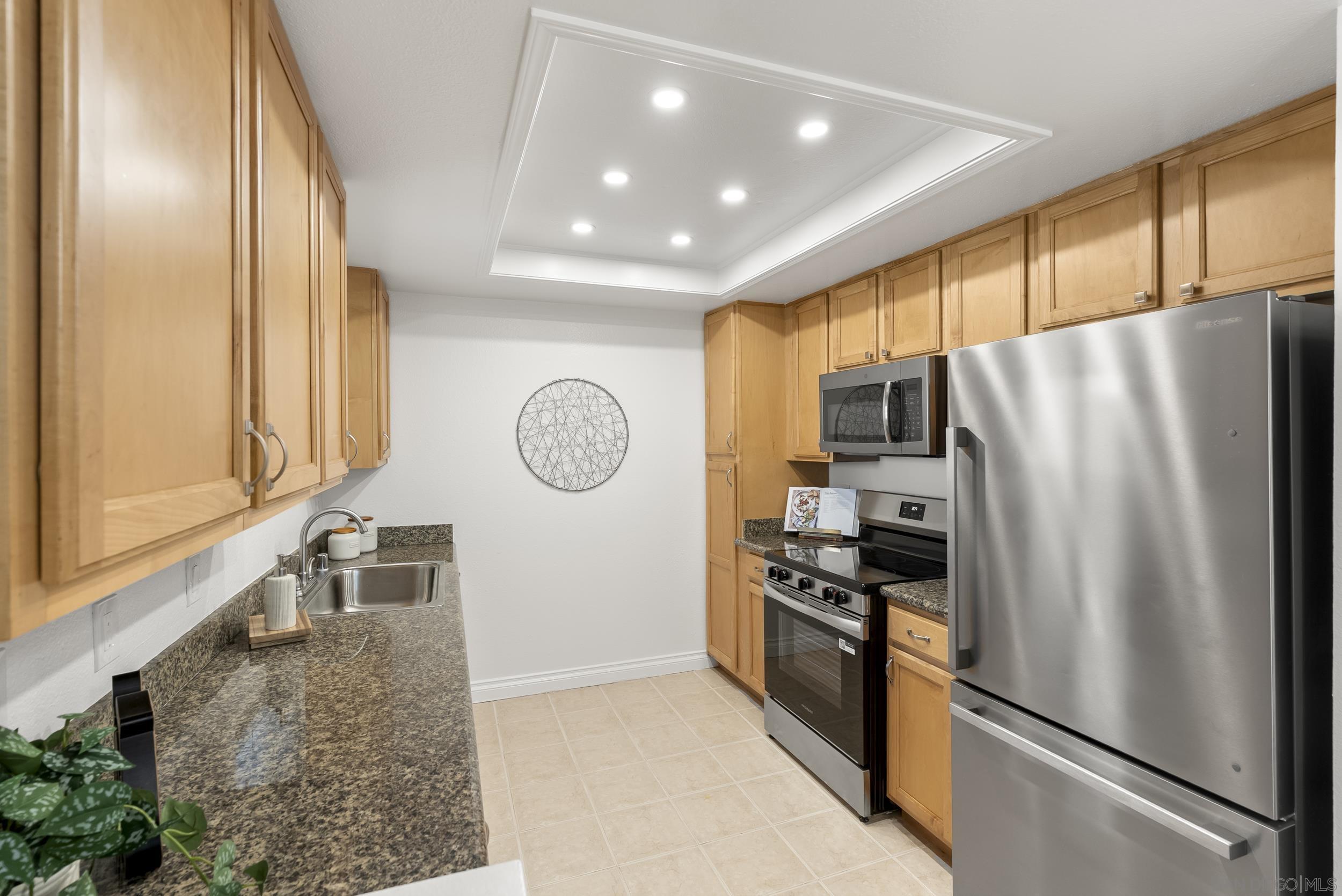 Detail Gallery Image 14 of 21 For 830  Broadway  #15,  El Cajon,  CA 92021 - 1 Beds | 1 Baths