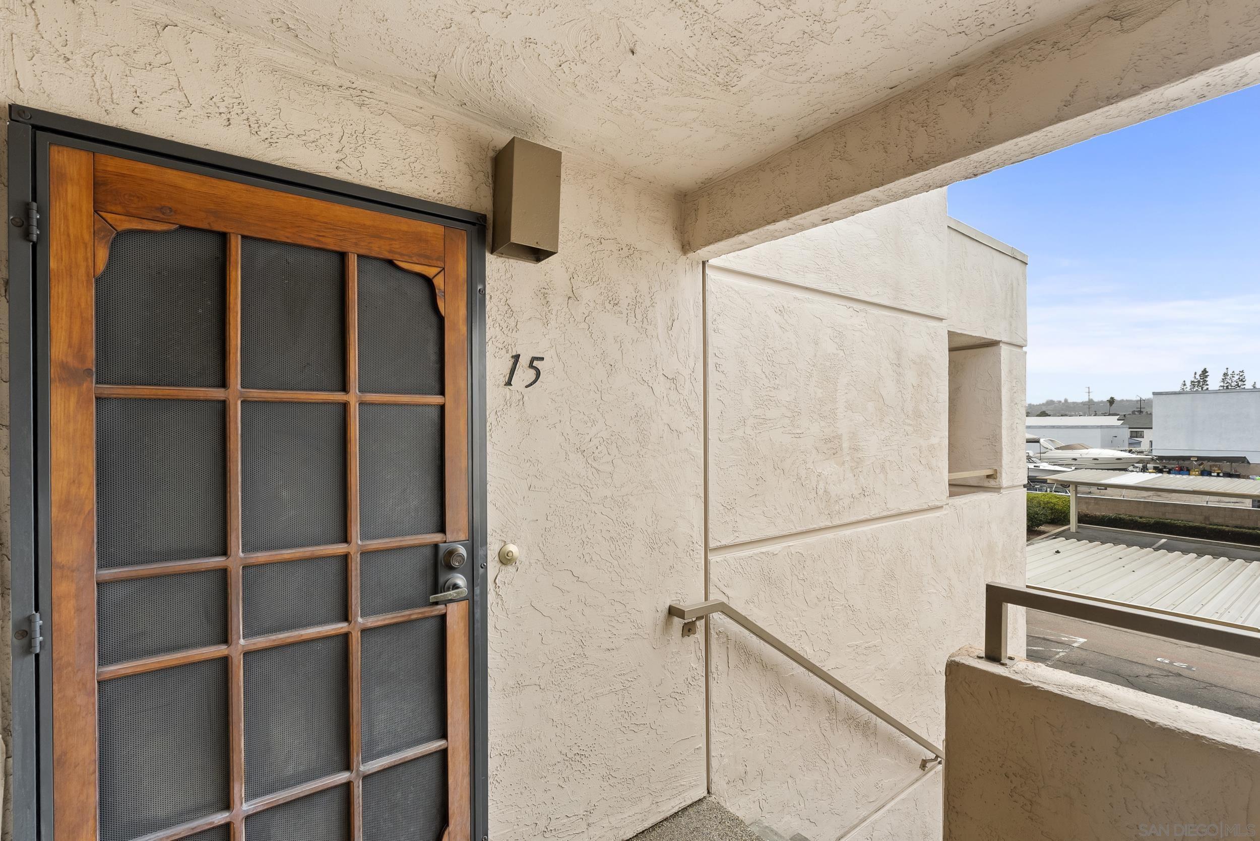 Detail Gallery Image 3 of 21 For 830  Broadway  #15,  El Cajon,  CA 92021 - 1 Beds | 1 Baths