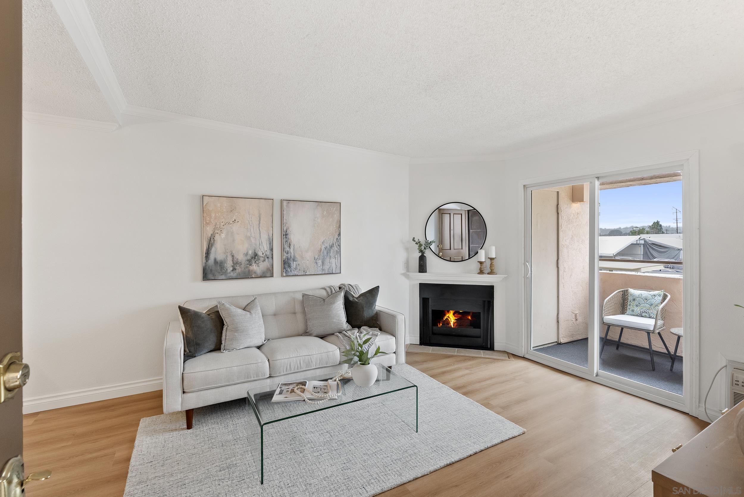 Detail Gallery Image 4 of 21 For 830  Broadway  #15,  El Cajon,  CA 92021 - 1 Beds | 1 Baths