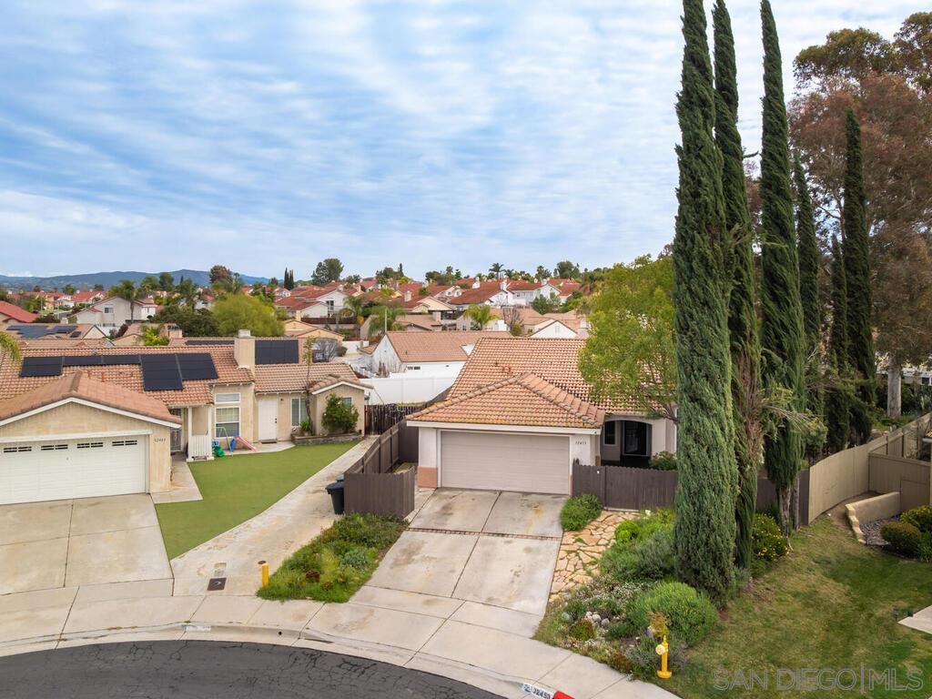 Detail Gallery Image 2 of 26 For 32453  Enriqueta Cir, Temecula,  CA 92592 - 4 Beds | 2 Baths