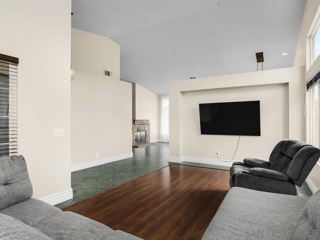 Detail Gallery Image 13 of 26 For 32453  Enriqueta Cir, Temecula,  CA 92592 - 4 Beds | 2 Baths