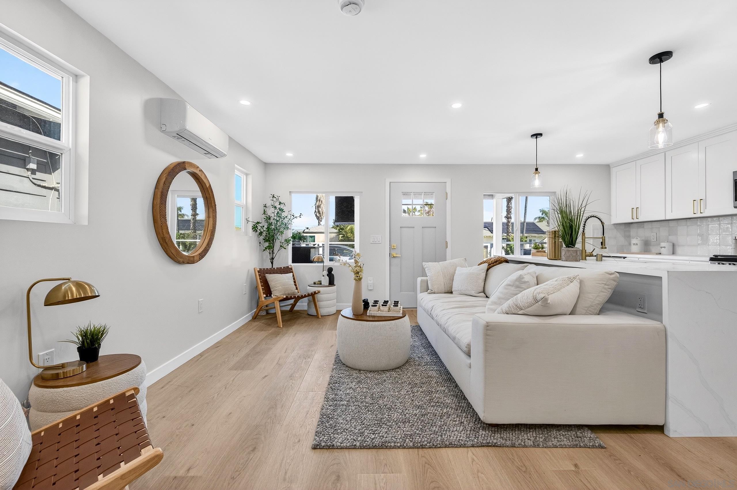 Detail Gallery Image 5 of 41 For 3728  Cherokee Ave, San Diego,  CA 92104 - 3 Beds | 2 Baths