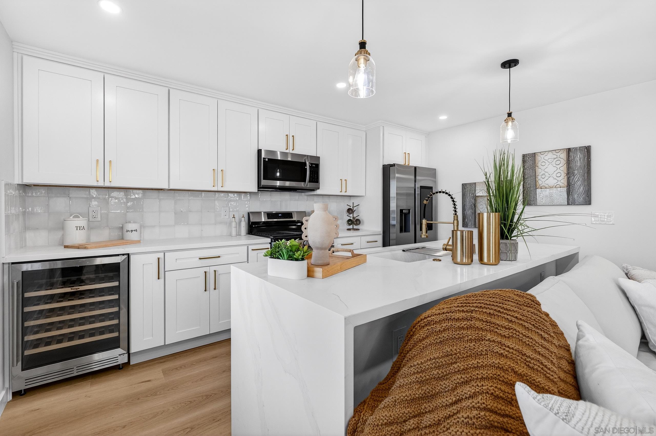 Detail Gallery Image 10 of 41 For 3728  Cherokee Ave, San Diego,  CA 92104 - 3 Beds | 2 Baths