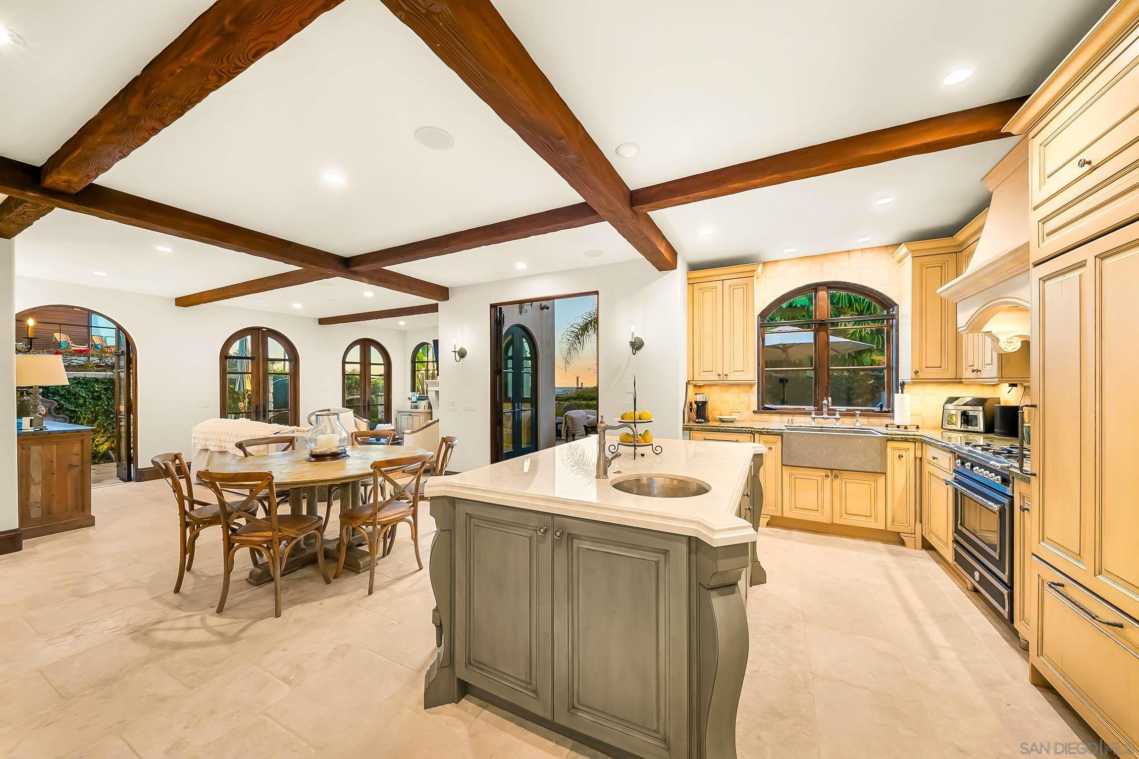 Detail Gallery Image 14 of 75 For 730  Stratford Ct, Del Mar,  CA 92014 - 4 Beds | 3/1 Baths