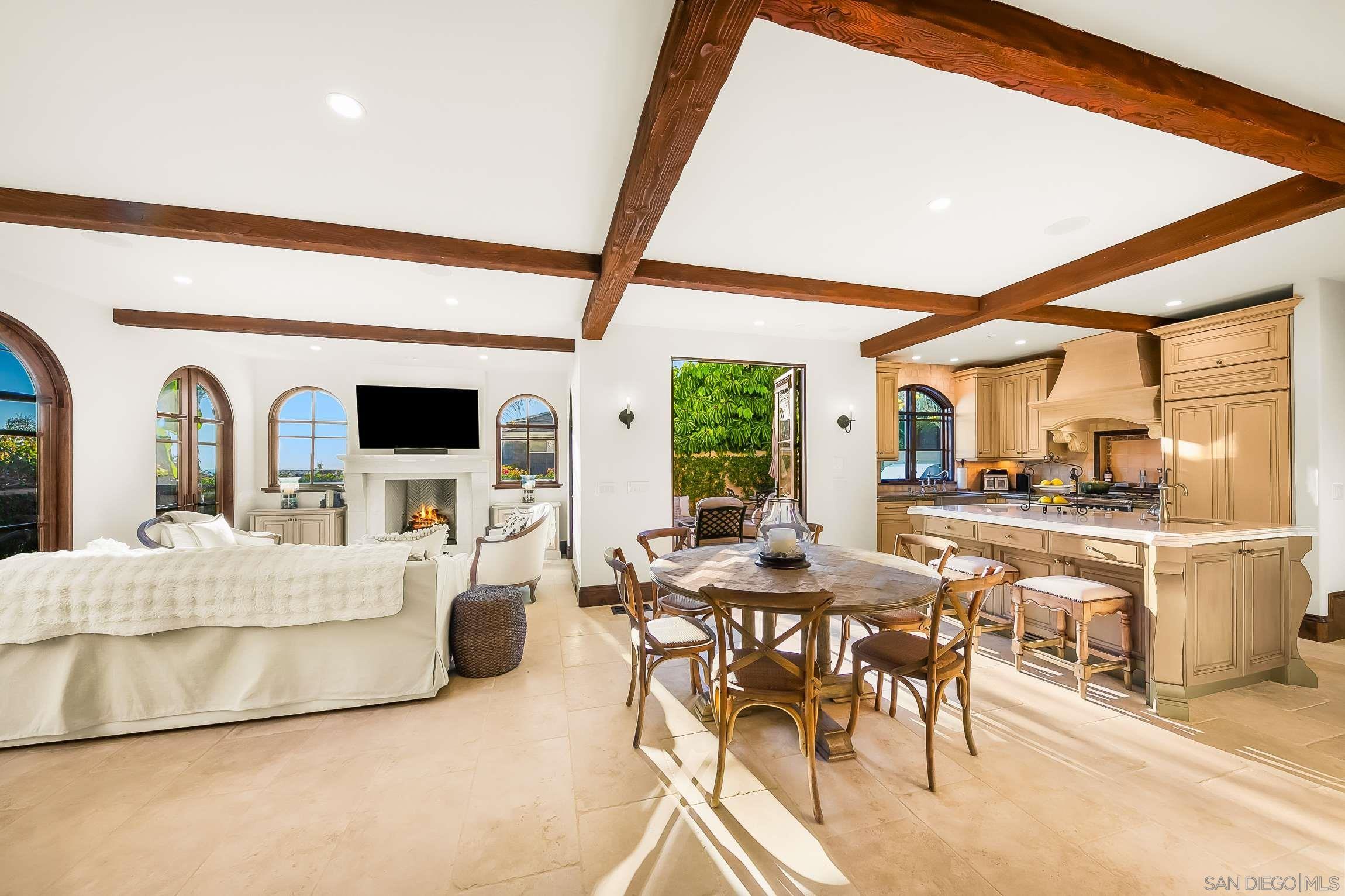 Detail Gallery Image 15 of 75 For 730  Stratford Ct, Del Mar,  CA 92014 - 4 Beds | 3/1 Baths