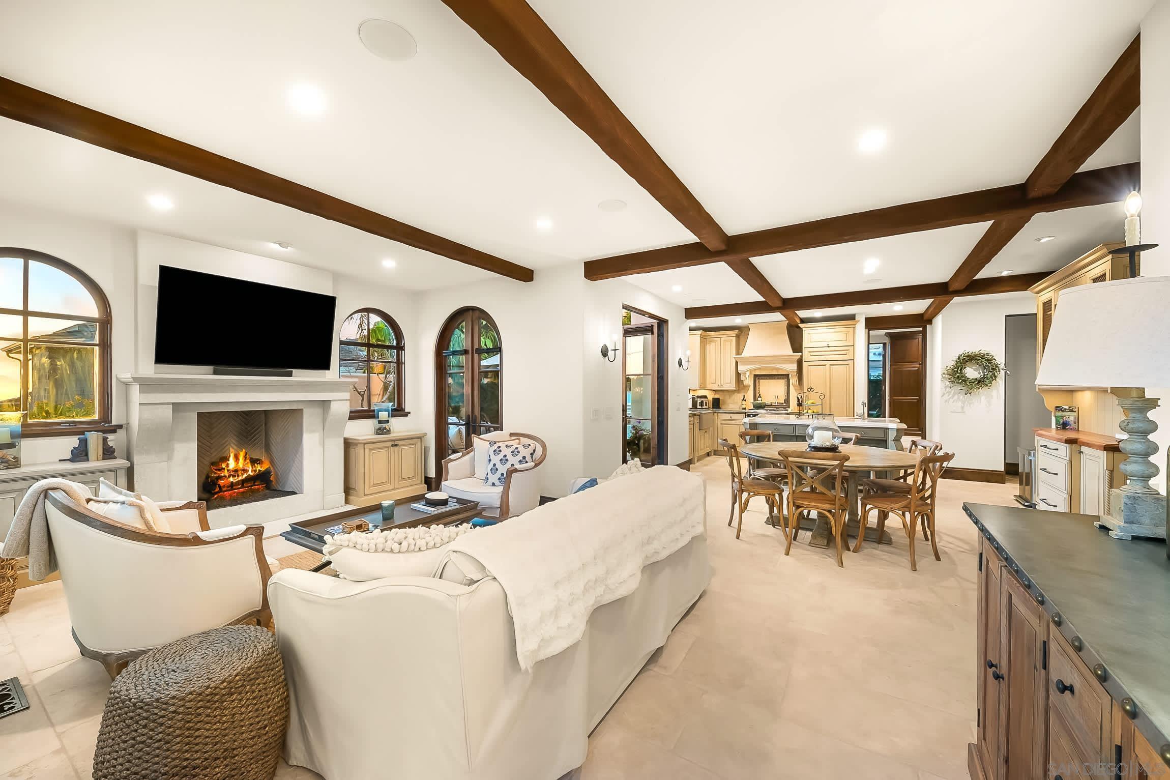 Detail Gallery Image 16 of 75 For 730  Stratford Ct, Del Mar,  CA 92014 - 4 Beds | 3/1 Baths