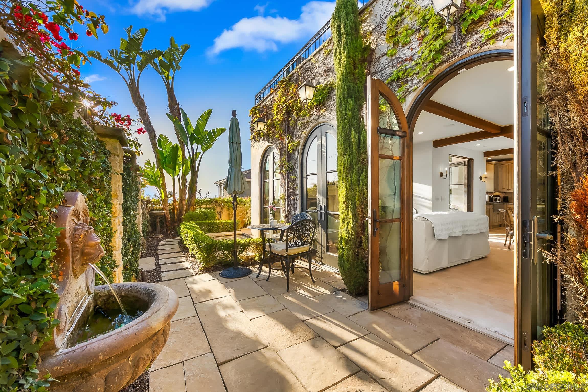 Detail Gallery Image 18 of 75 For 730  Stratford Ct, Del Mar,  CA 92014 - 4 Beds | 3/1 Baths