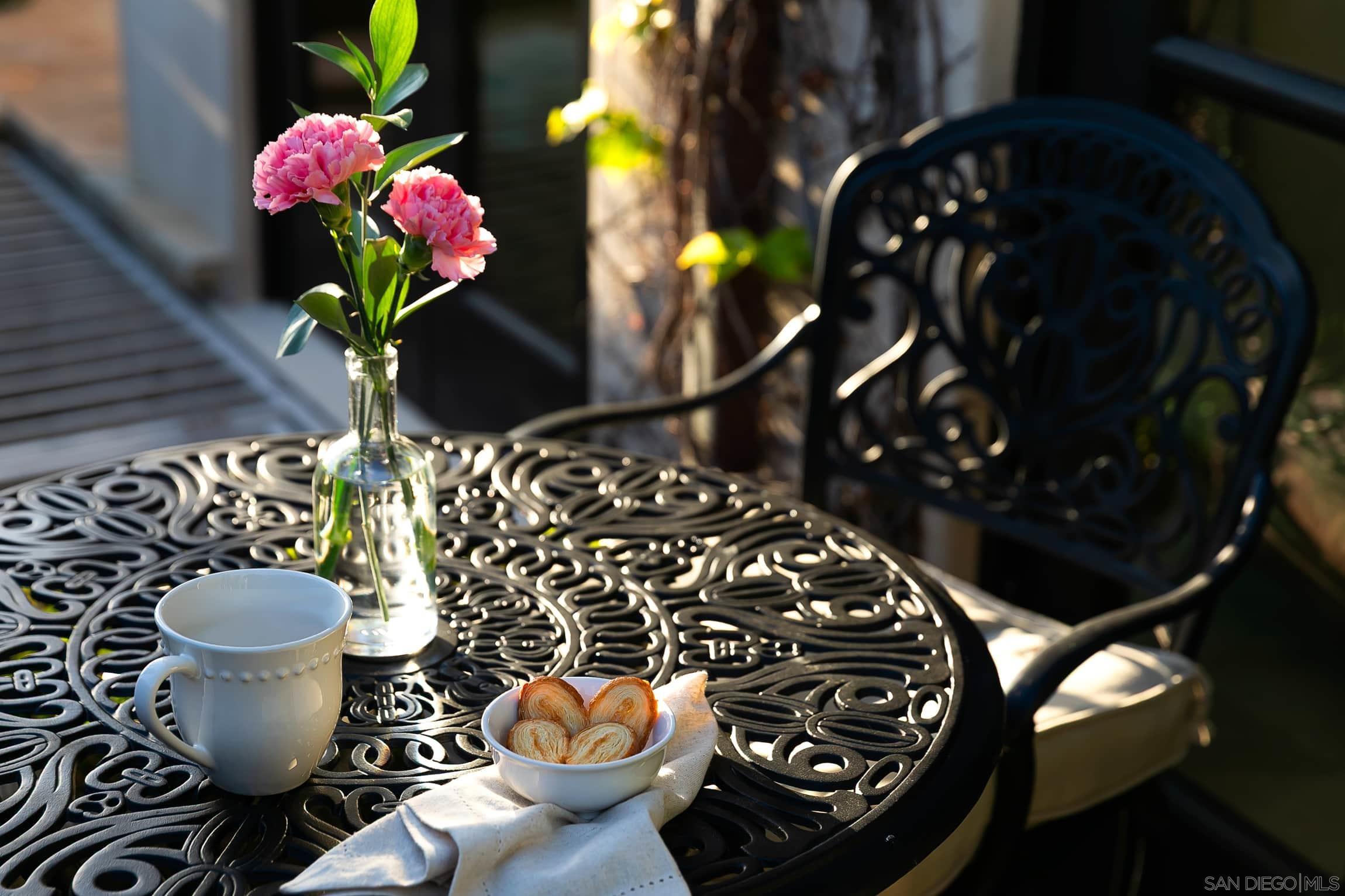 Detail Gallery Image 21 of 75 For 730  Stratford Ct, Del Mar,  CA 92014 - 4 Beds | 3/1 Baths