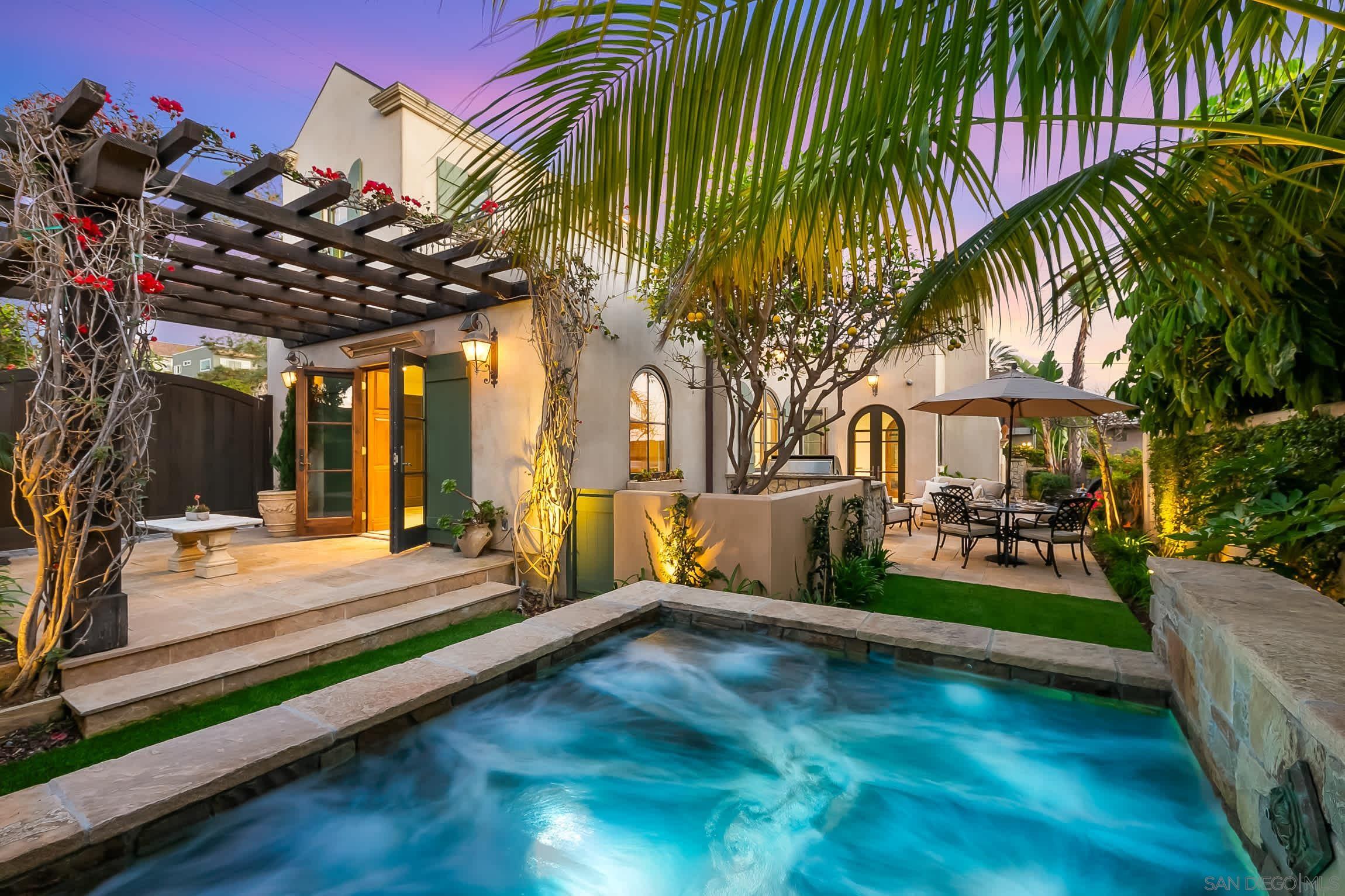 Detail Gallery Image 4 of 75 For 730  Stratford Ct, Del Mar,  CA 92014 - 4 Beds | 3/1 Baths