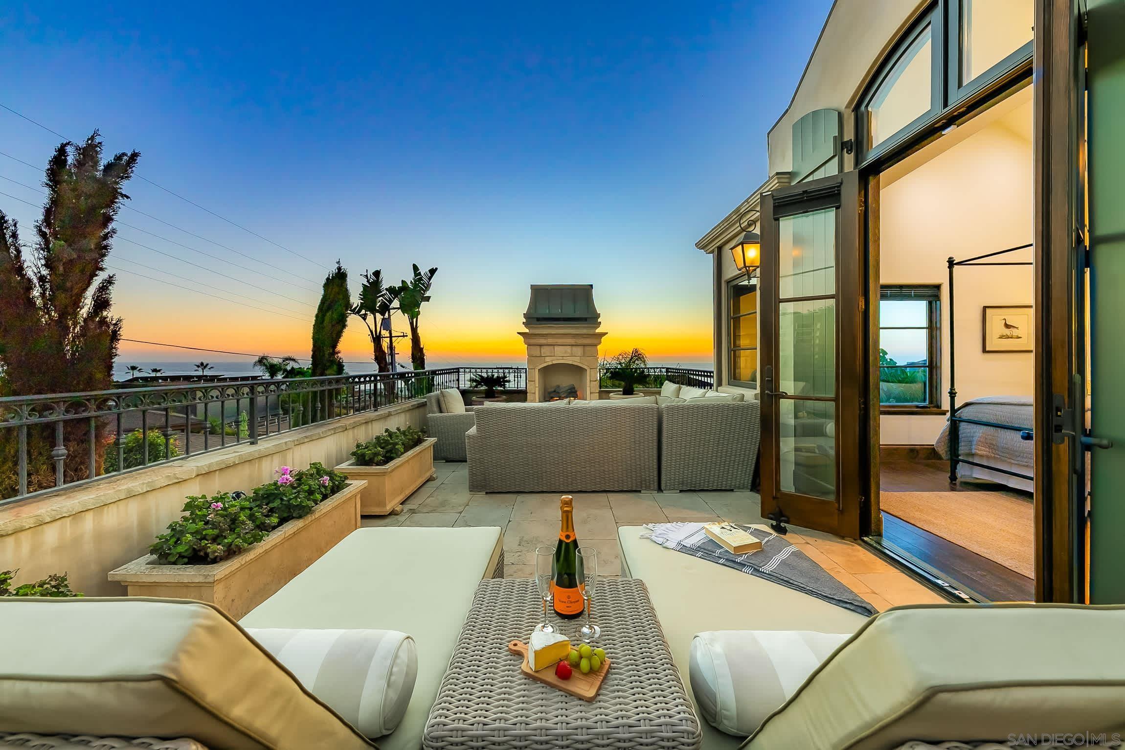 Detail Gallery Image 44 of 75 For 730  Stratford Ct, Del Mar,  CA 92014 - 4 Beds | 3/1 Baths