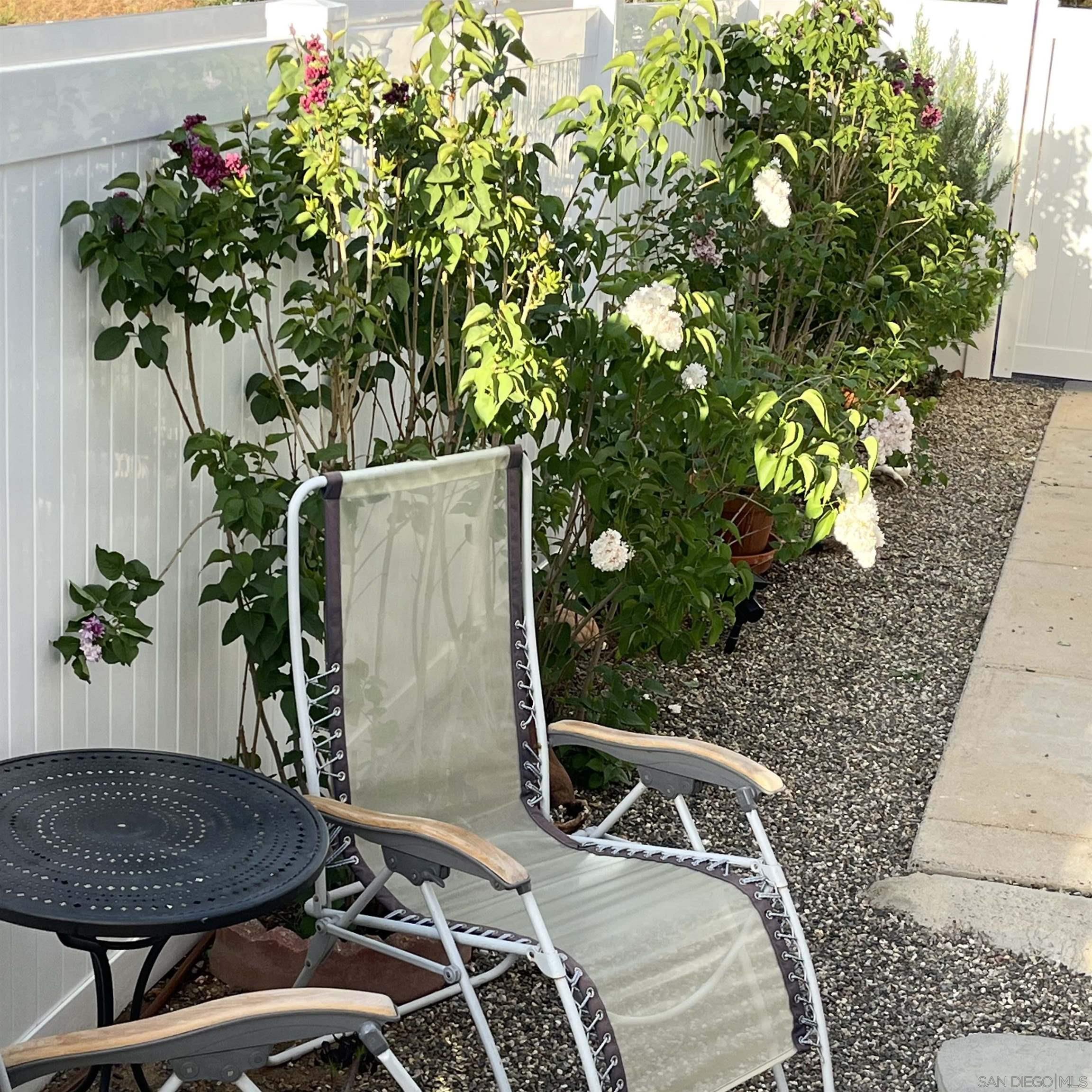 Detail Gallery Image 23 of 38 For 35109  Highway 79  Space/Unit #32,  Warner Springs,  CA 92086 - 2 Beds | 2 Baths