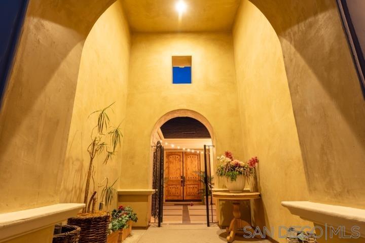 Detail Gallery Image 6 of 57 For 41770  Knoll Vista Lane, Temecula,  CA 92592 - 4 Beds | 4/1 Baths