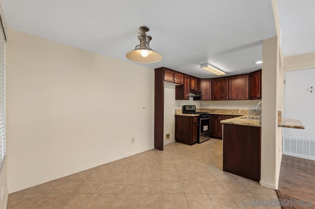 Detail Gallery Image 16 of 21 For 405  Stoney Point Way  89, Oceanside,  CA 92058 - 2 Beds | 2 Baths