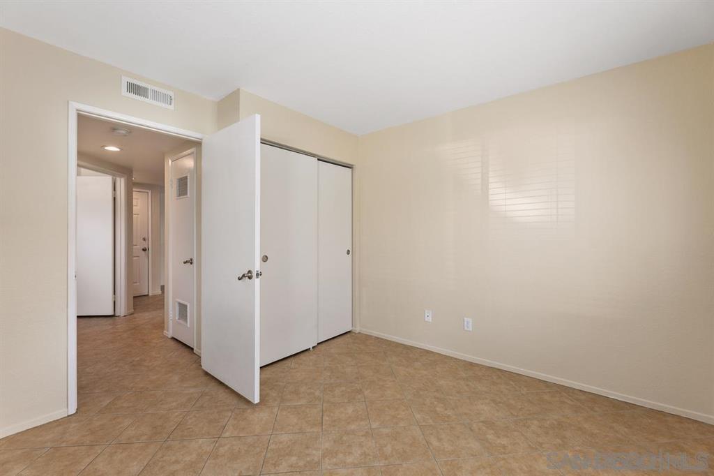 Detail Gallery Image 10 of 21 For 405  Stoney Point Way  89, Oceanside,  CA 92058 - 2 Beds | 2 Baths