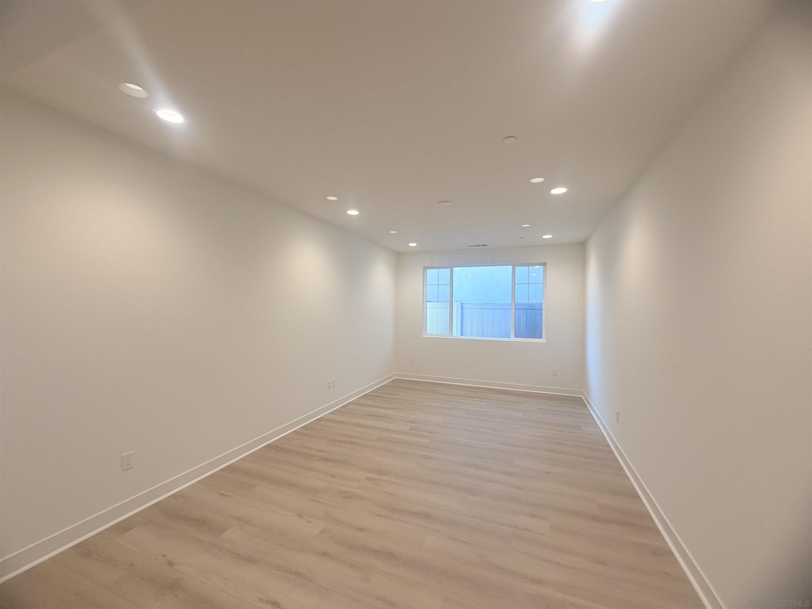 Detail Gallery Image 17 of 31 For 13765  Holly Oak Way, Poway,  CA 92064 - 4 Beds | 3/1 Baths