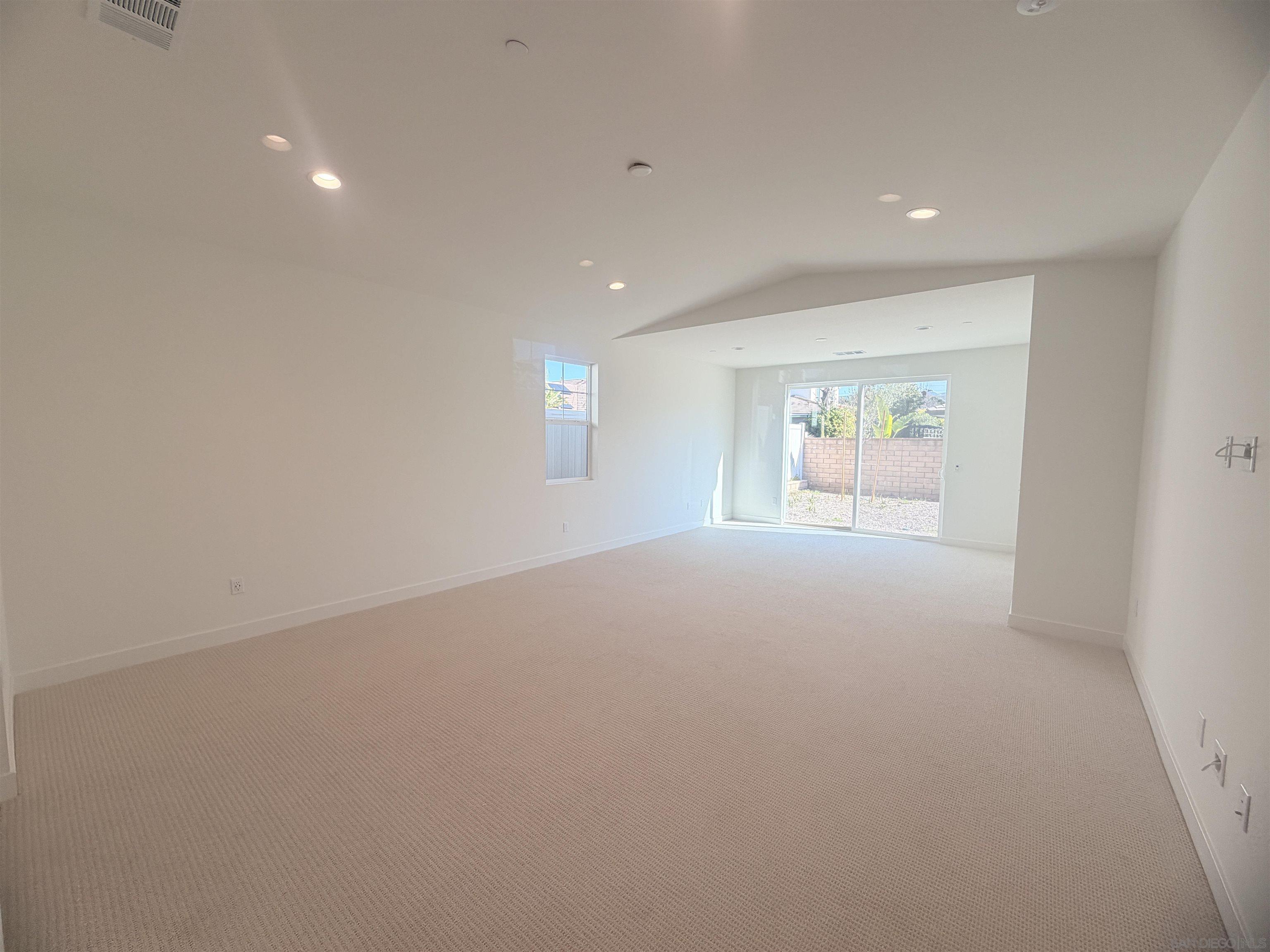 Detail Gallery Image 19 of 31 For 13765  Holly Oak Way, Poway,  CA 92064 - 4 Beds | 3/1 Baths