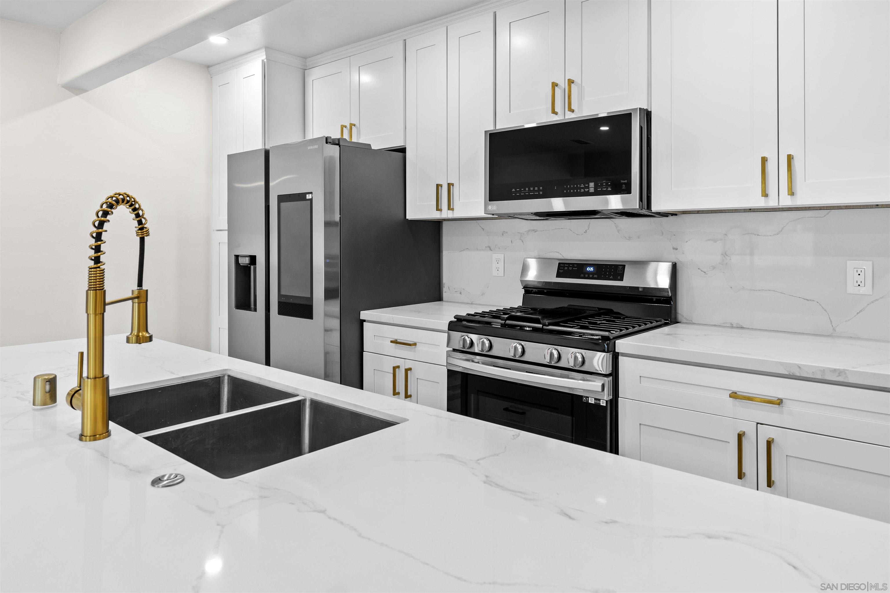 Detail Gallery Image 20 of 30 For 6144-48  Pontiac St, San Diego,  CA 92115 - – Beds | – Baths