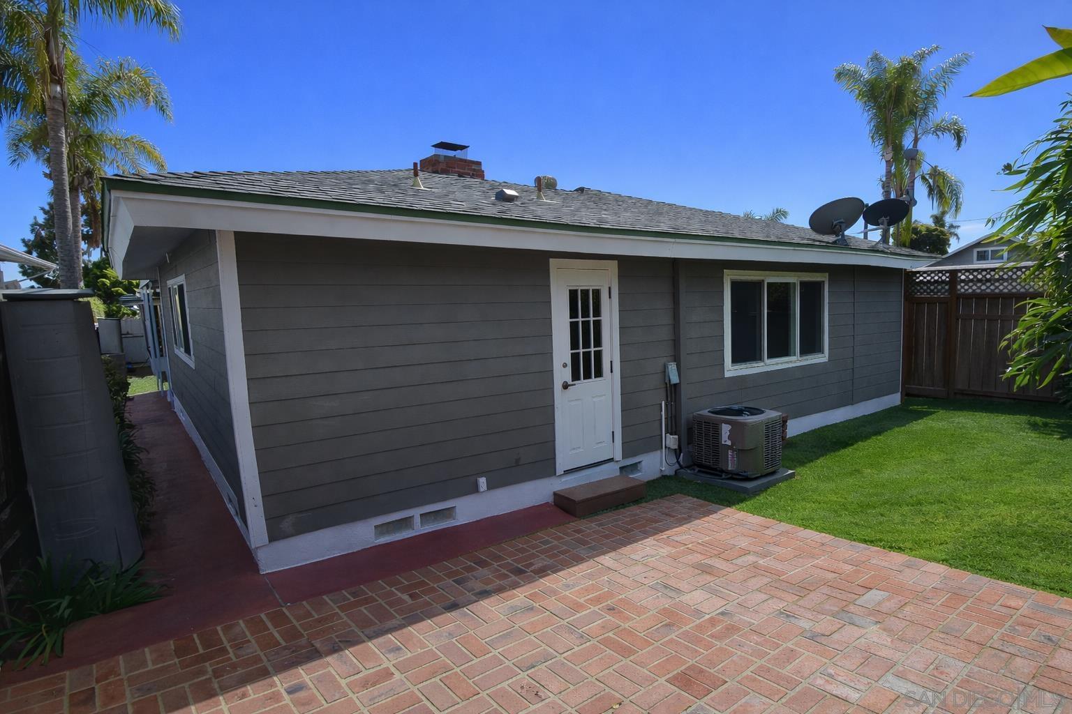 Detail Gallery Image 17 of 20 For 3006  Yonge St, San Diego,  CA 92106 - 3 Beds | 2 Baths