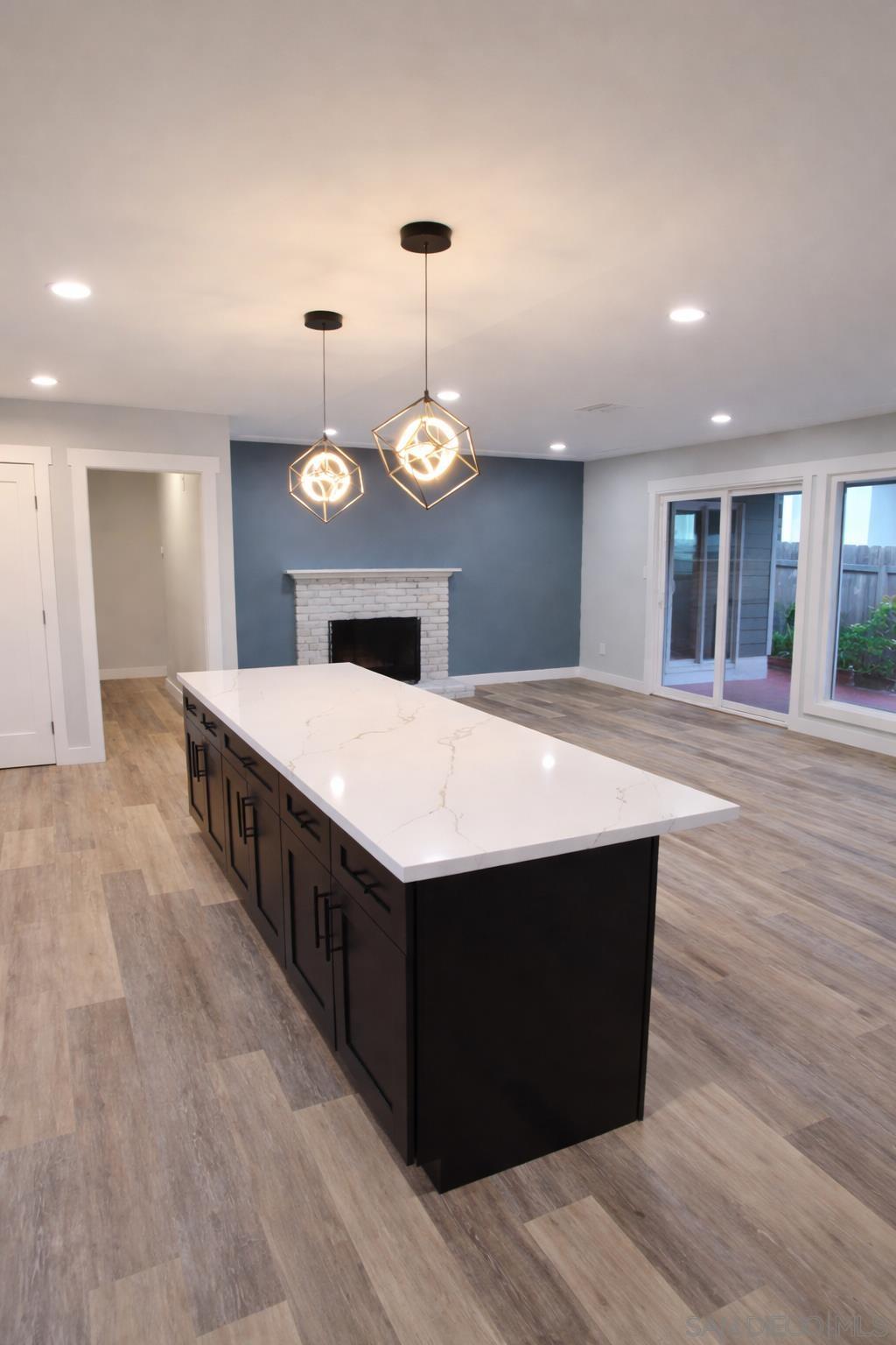 Detail Gallery Image 6 of 20 For 3006  Yonge St, San Diego,  CA 92106 - 3 Beds | 2 Baths