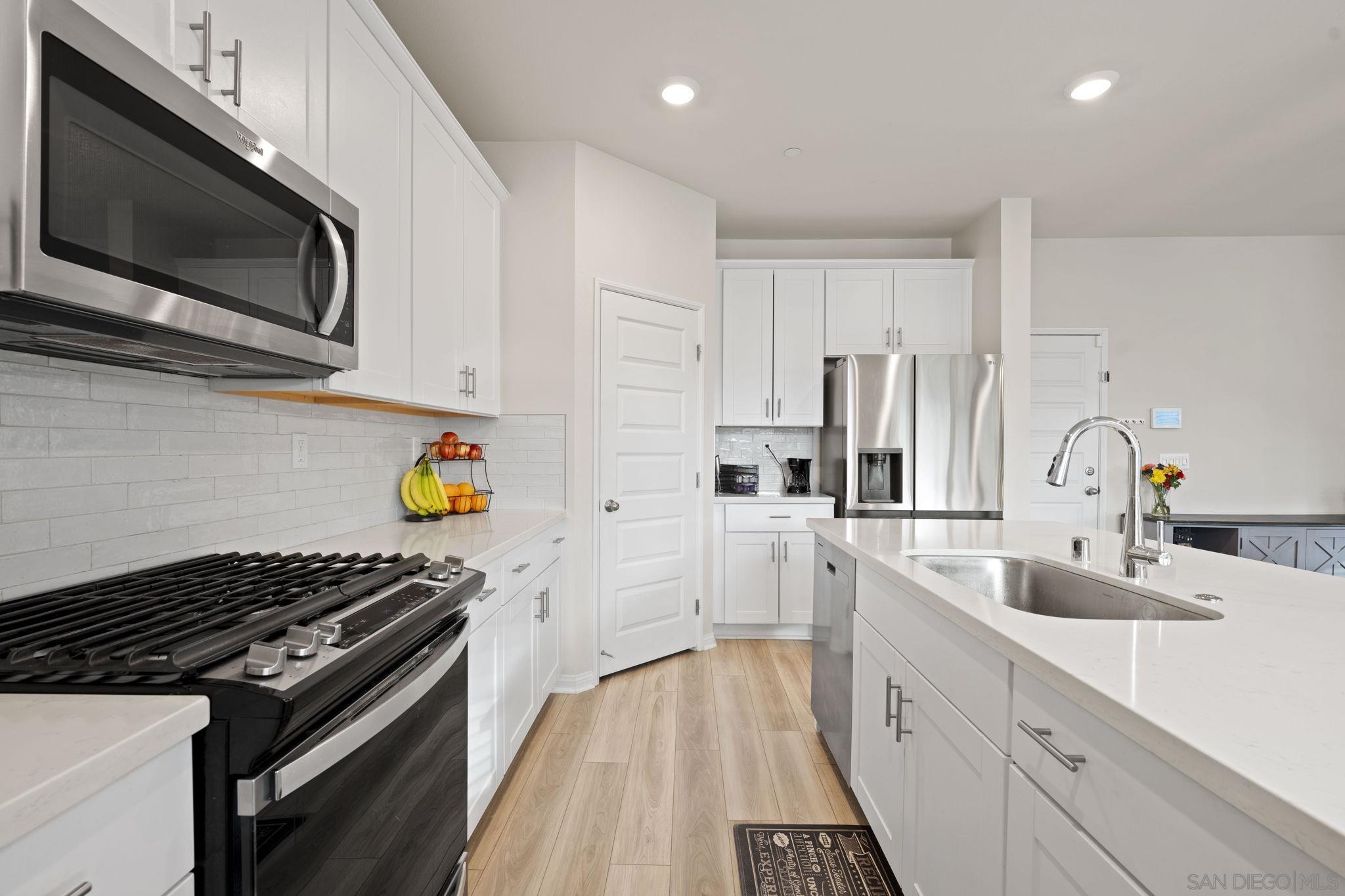 Detail Gallery Image 24 of 60 For 13318  Cultivate Ct, Valley Center,  CA 92082 - 6 Beds | 3 Baths