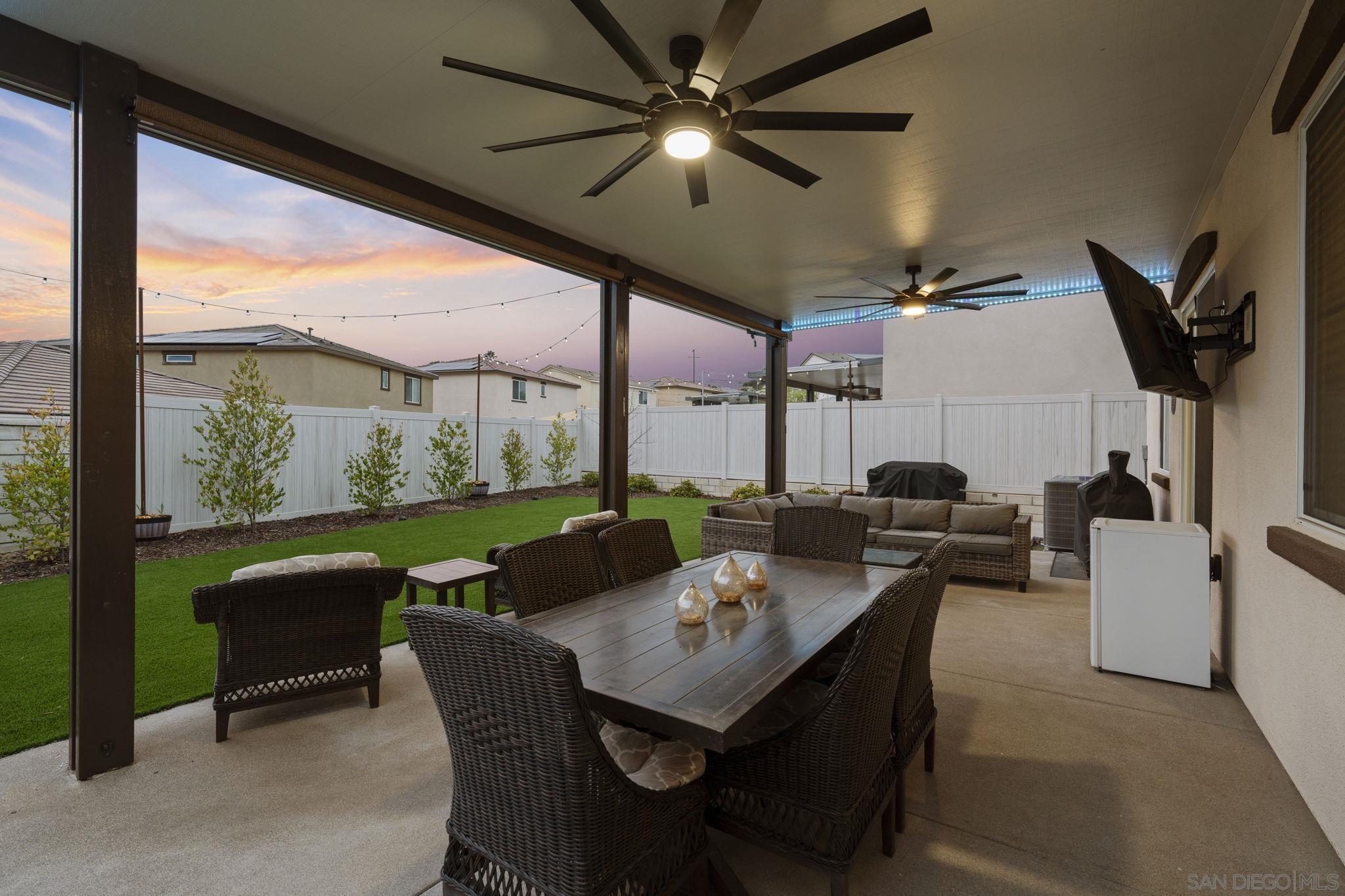 Detail Gallery Image 4 of 60 For 13318  Cultivate Ct, Valley Center,  CA 92082 - 6 Beds | 3 Baths