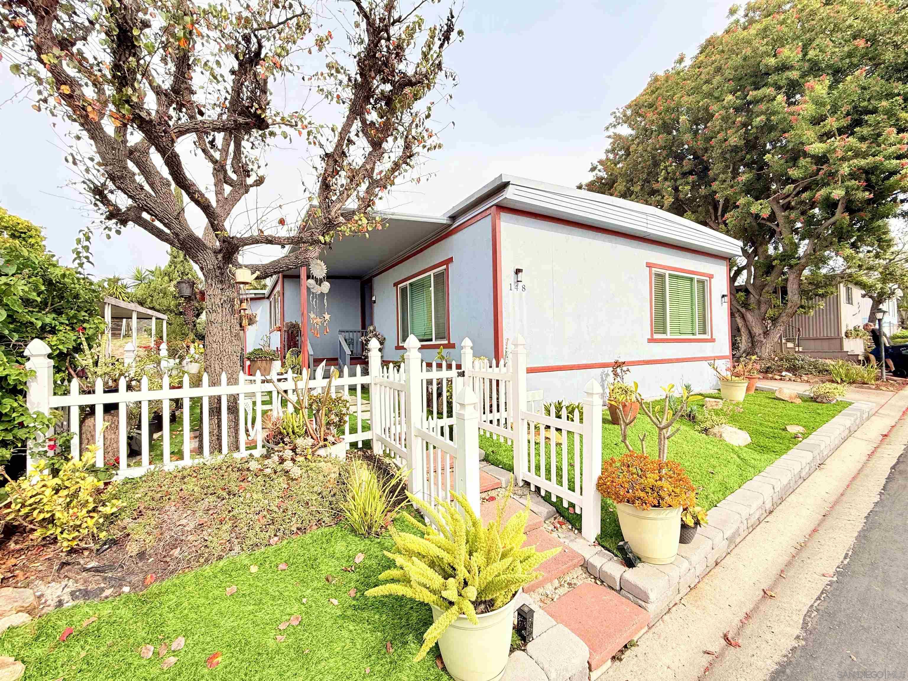 Detail Gallery Image 2 of 12 For 1925  Otay Lakes Rd  148, Chula Vista,  CA 91913 - 3 Beds | 2 Baths