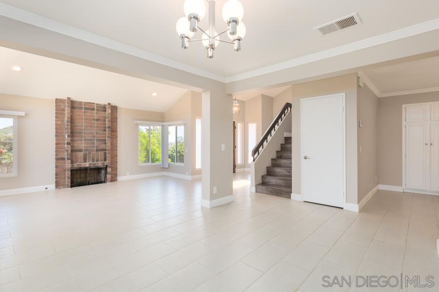 Detail Gallery Image 11 of 32 For 14403  Janal Way, San Diego,  CA 92129 - 5 Beds | 3 Baths