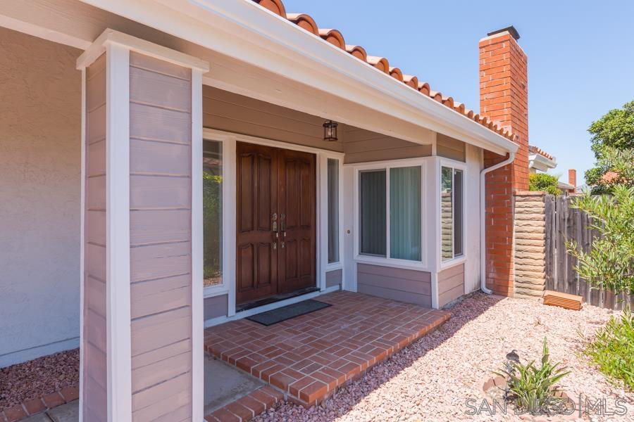 Detail Gallery Image 5 of 32 For 14403  Janal Way, San Diego,  CA 92129 - 5 Beds | 3 Baths