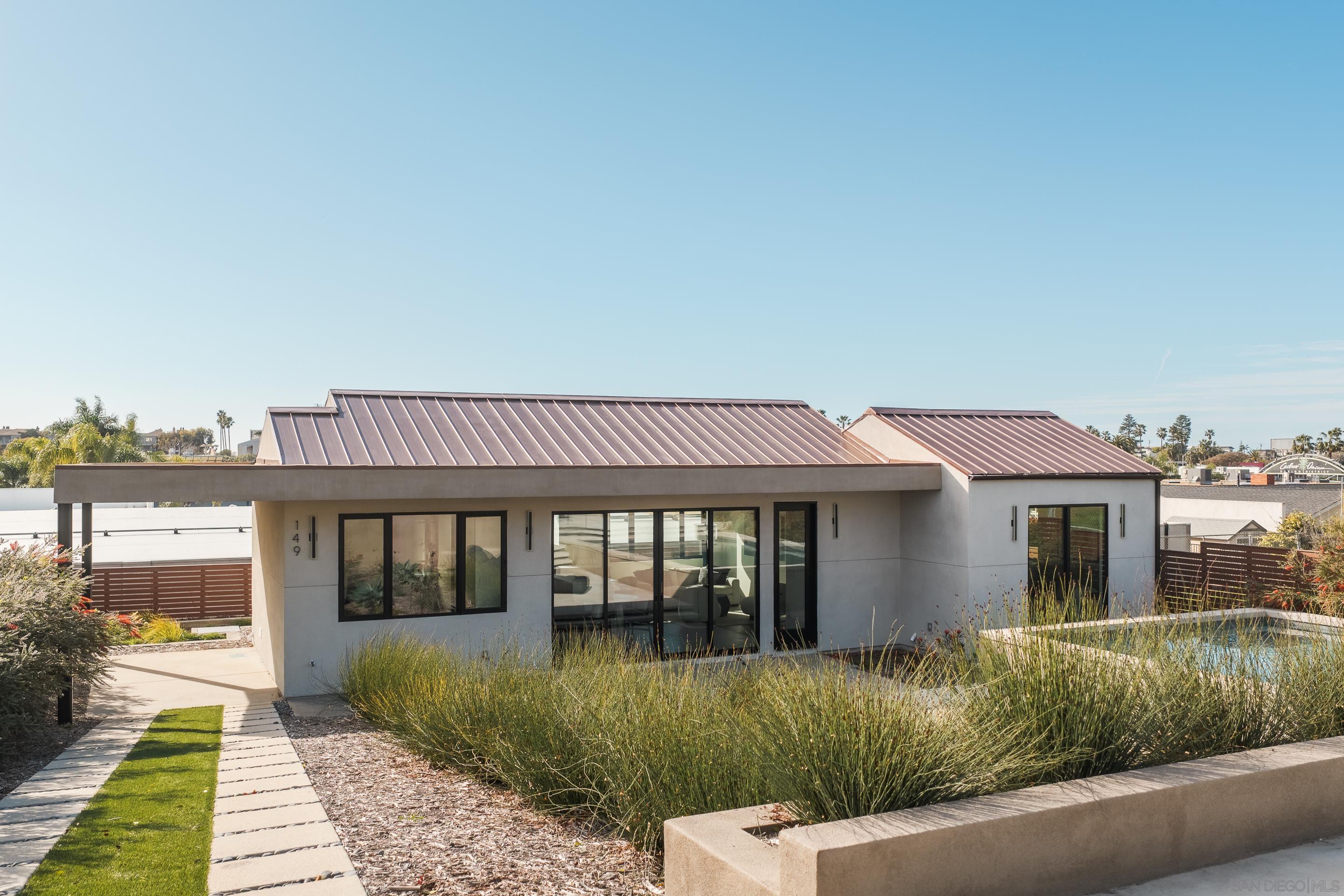 Detail Gallery Image 28 of 43 For 147 S Rios Ave, Solana Beach,  CA 92075 - 6 Beds | 6/2 Baths