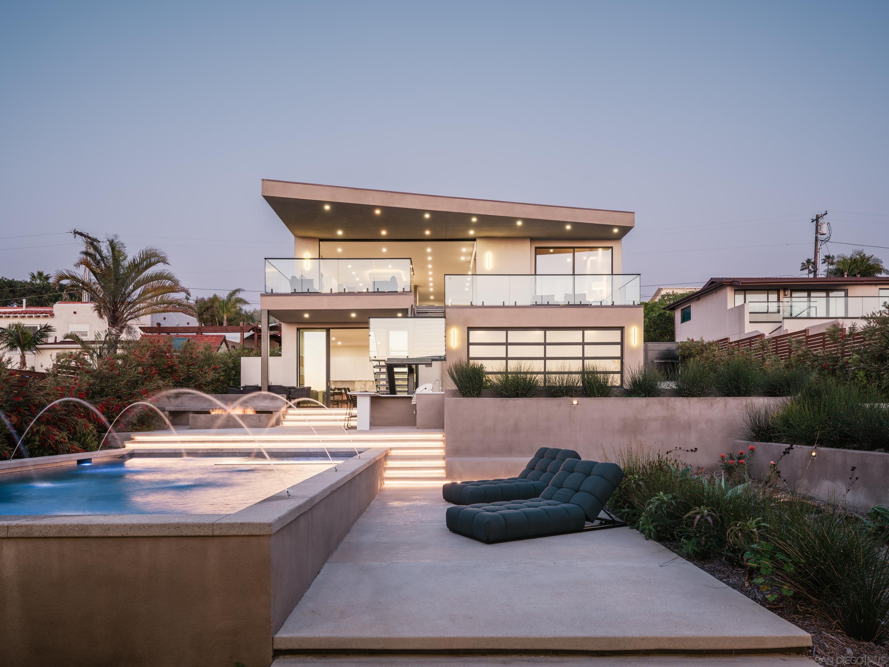 Detail Gallery Image 34 of 43 For 147 S Rios Ave, Solana Beach,  CA 92075 - 6 Beds | 6/2 Baths