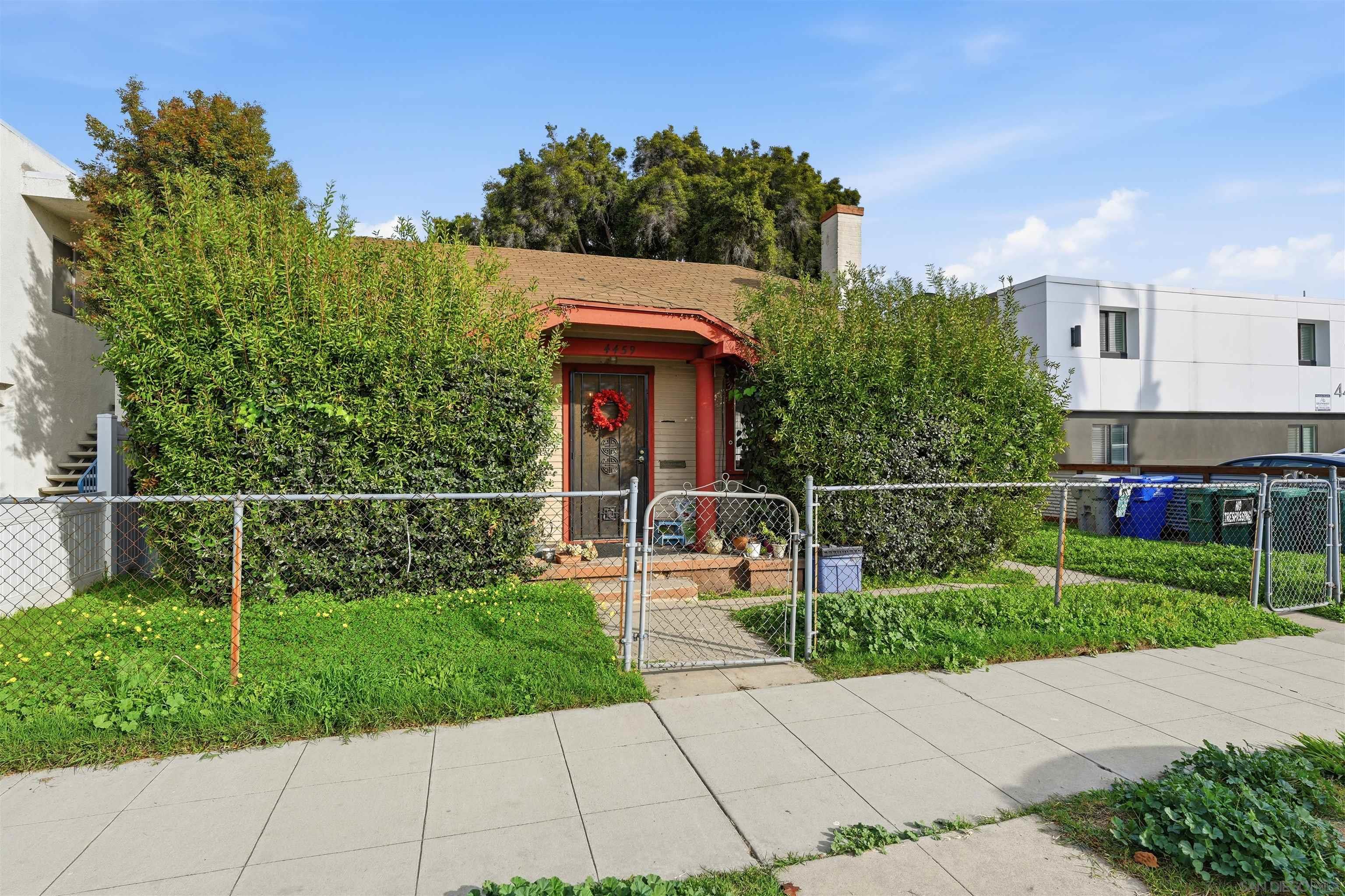 Detail Gallery Image 4 of 12 For 4457-63  North Ave, San Diego,  CA 92116 - – Beds | – Baths