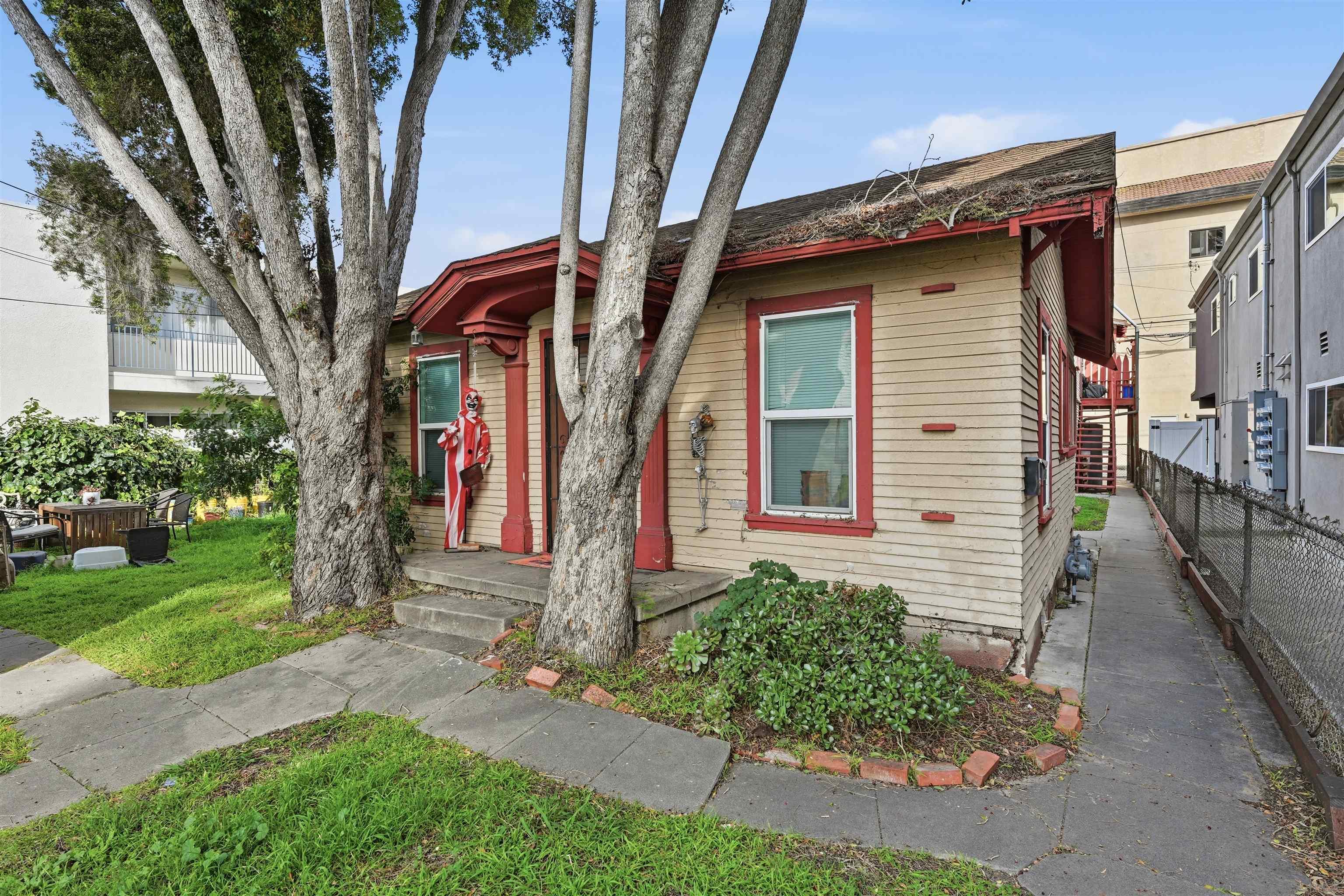 Detail Gallery Image 5 of 12 For 4457-63  North Ave, San Diego,  CA 92116 - – Beds | – Baths