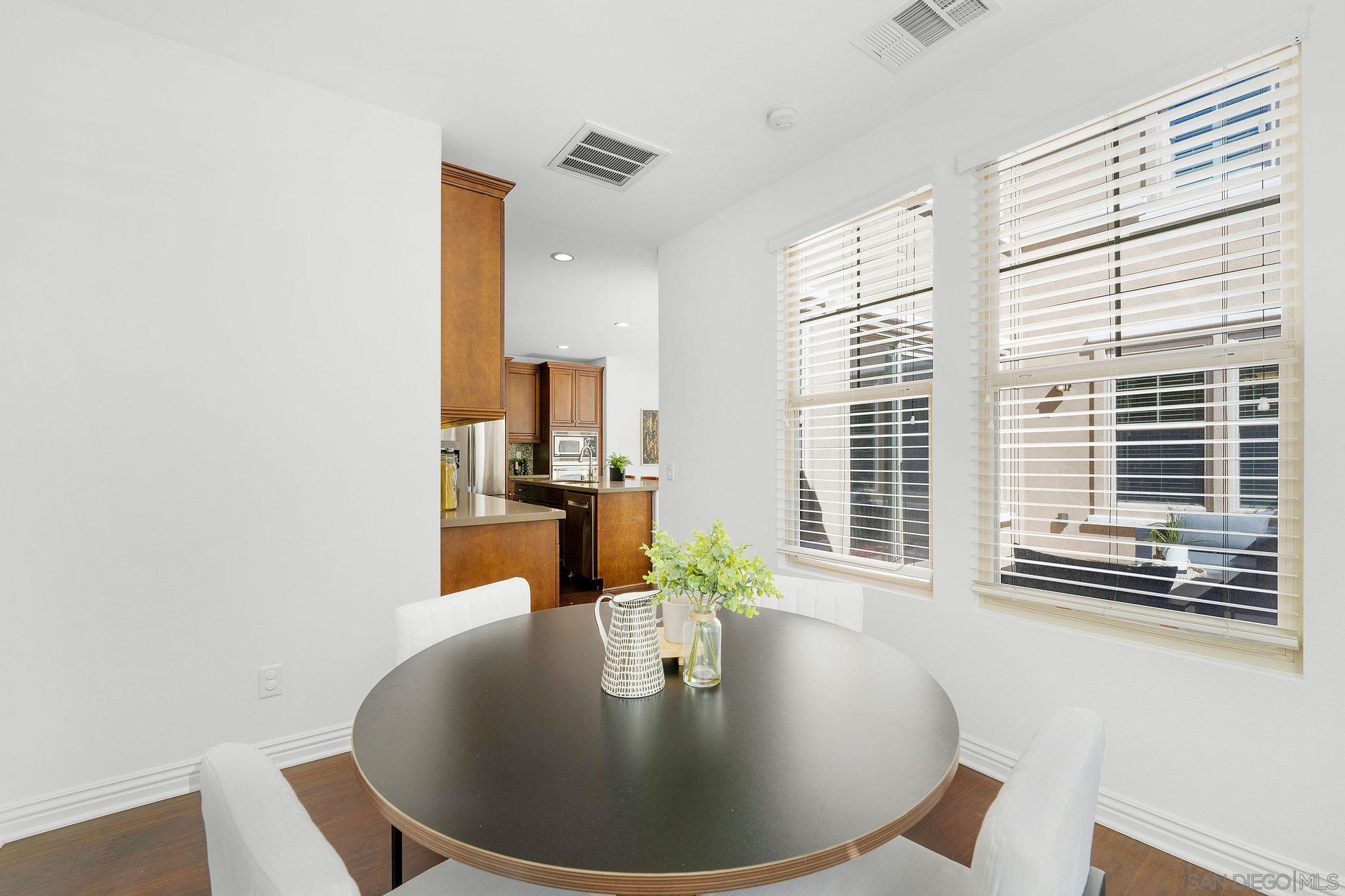 Detail Gallery Image 22 of 52 For 13558  Hyacinth Hills Way, San Diego,  CA 92130 - 4 Beds | 3 Baths