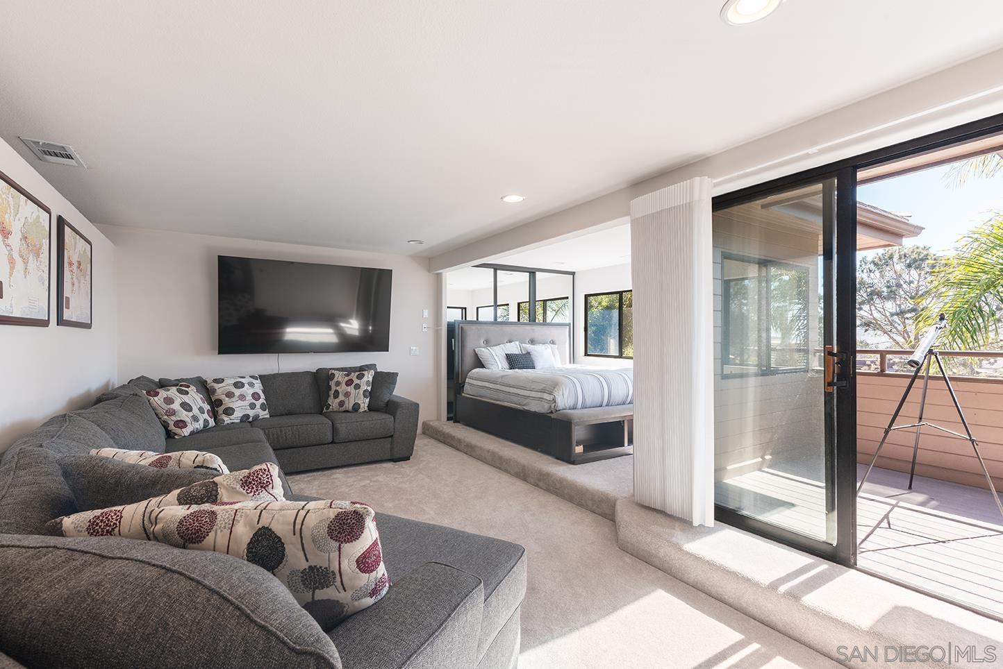 Detail Gallery Image 18 of 30 For 2160  via Mar Valle, Del Mar,  CA 92014 - 5 Beds | 6/1 Baths